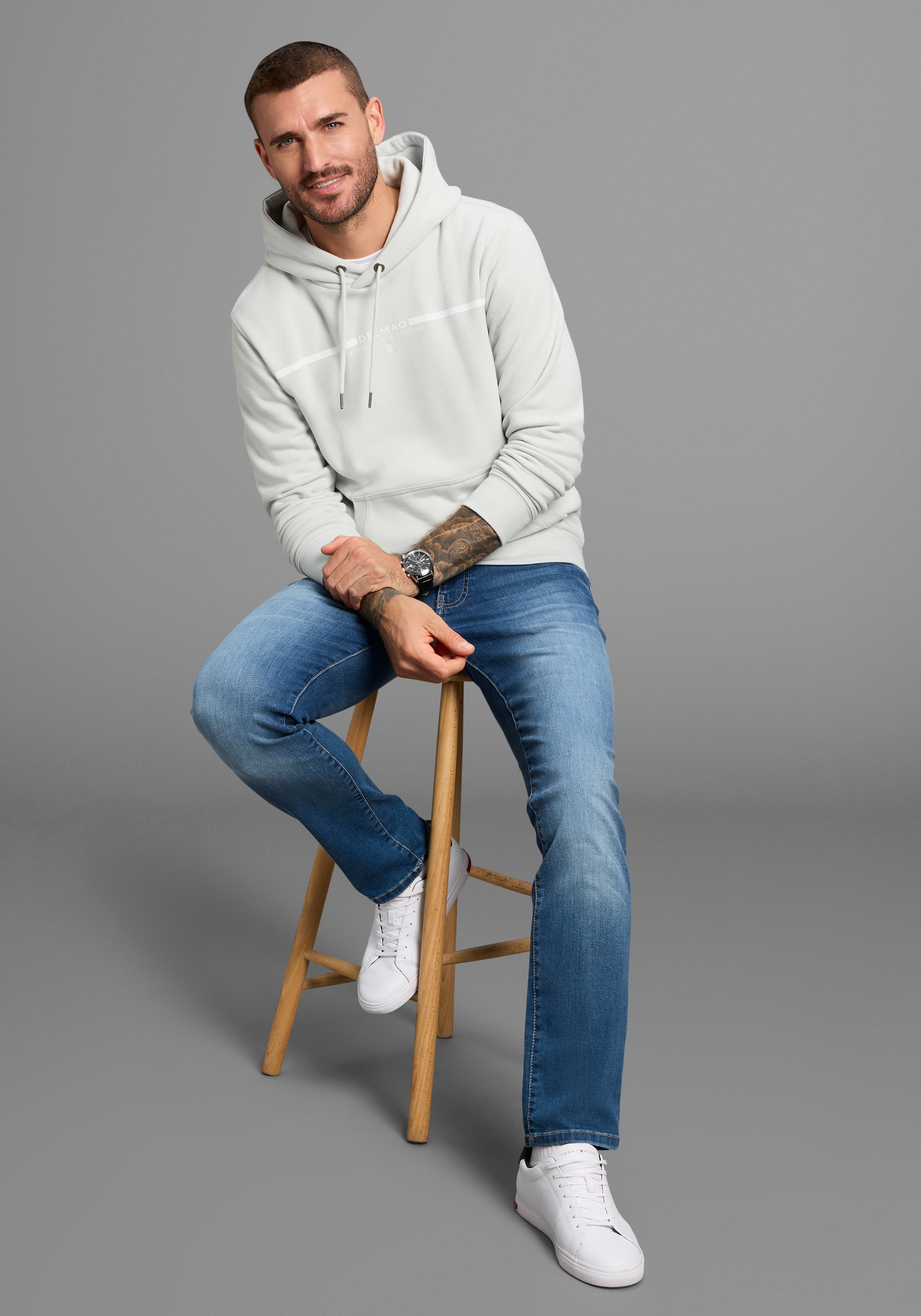 DELMAO Sweat à capuche , Manches longues, coupe ample, avec imprimé, avec capuche
