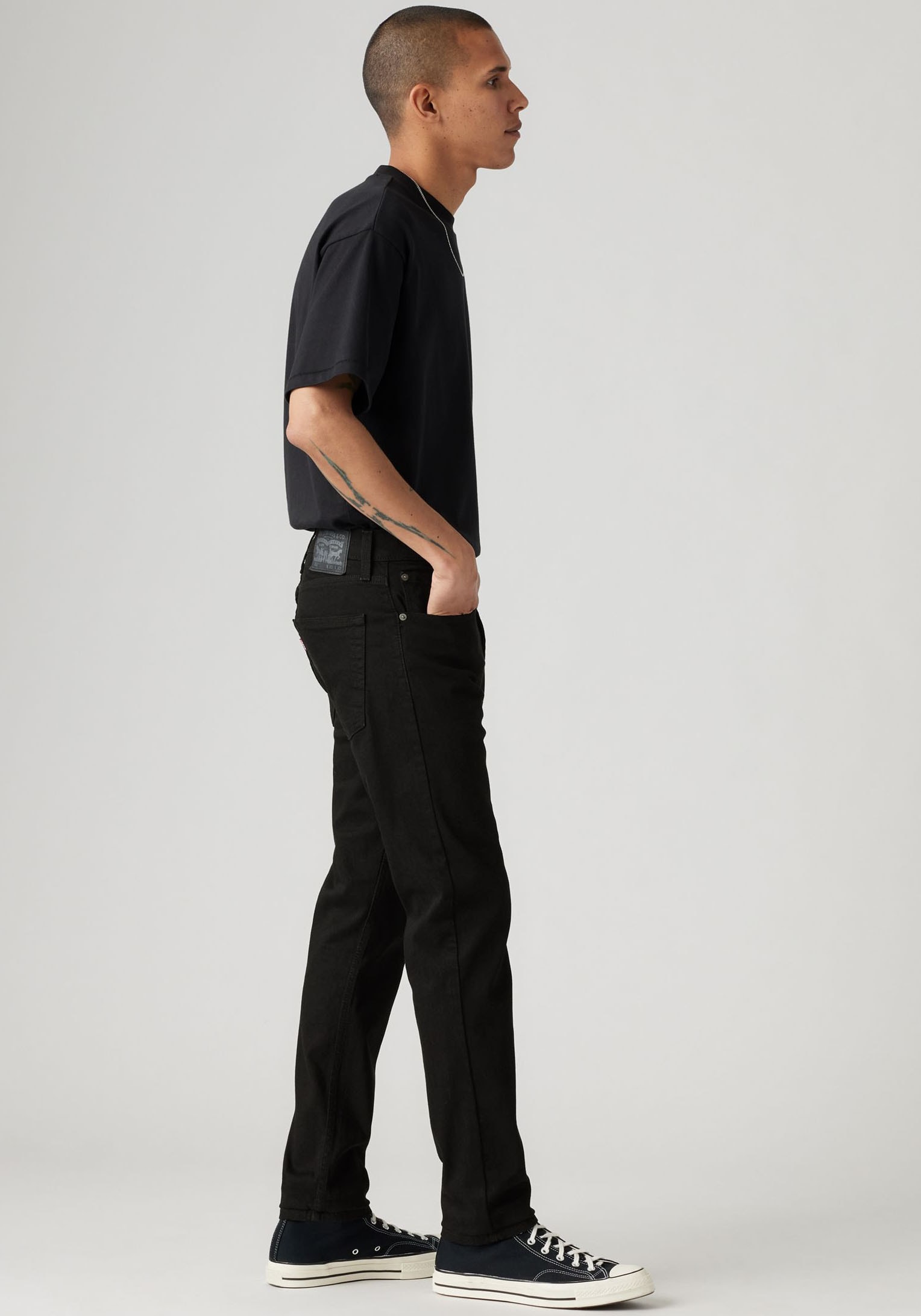Levi's® Jeans taille basse »512 Slim Taper Fit« avec étiquette de marque