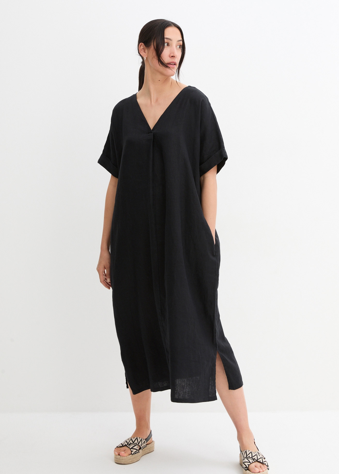 Image of bonprix Tunikakleid "Kaftan-Kleid aus reinem Leinen" für eleganten Look, aus Leinen, Oversize-Passform, mit Halbarm