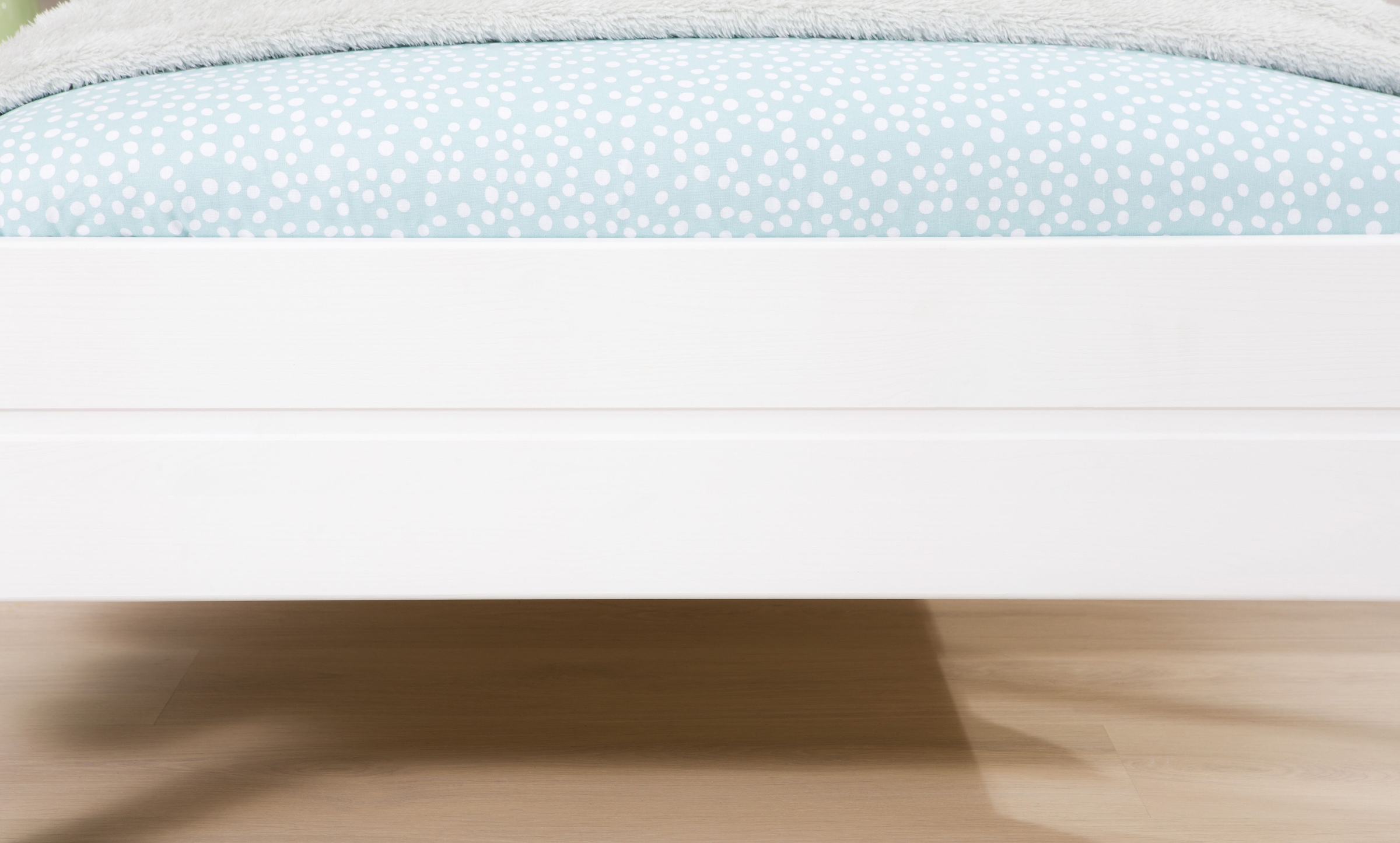 Ticaa Futonbett »Merci«, Einzelbett, aus Kiefer Massivholz, inkl. Rollrost