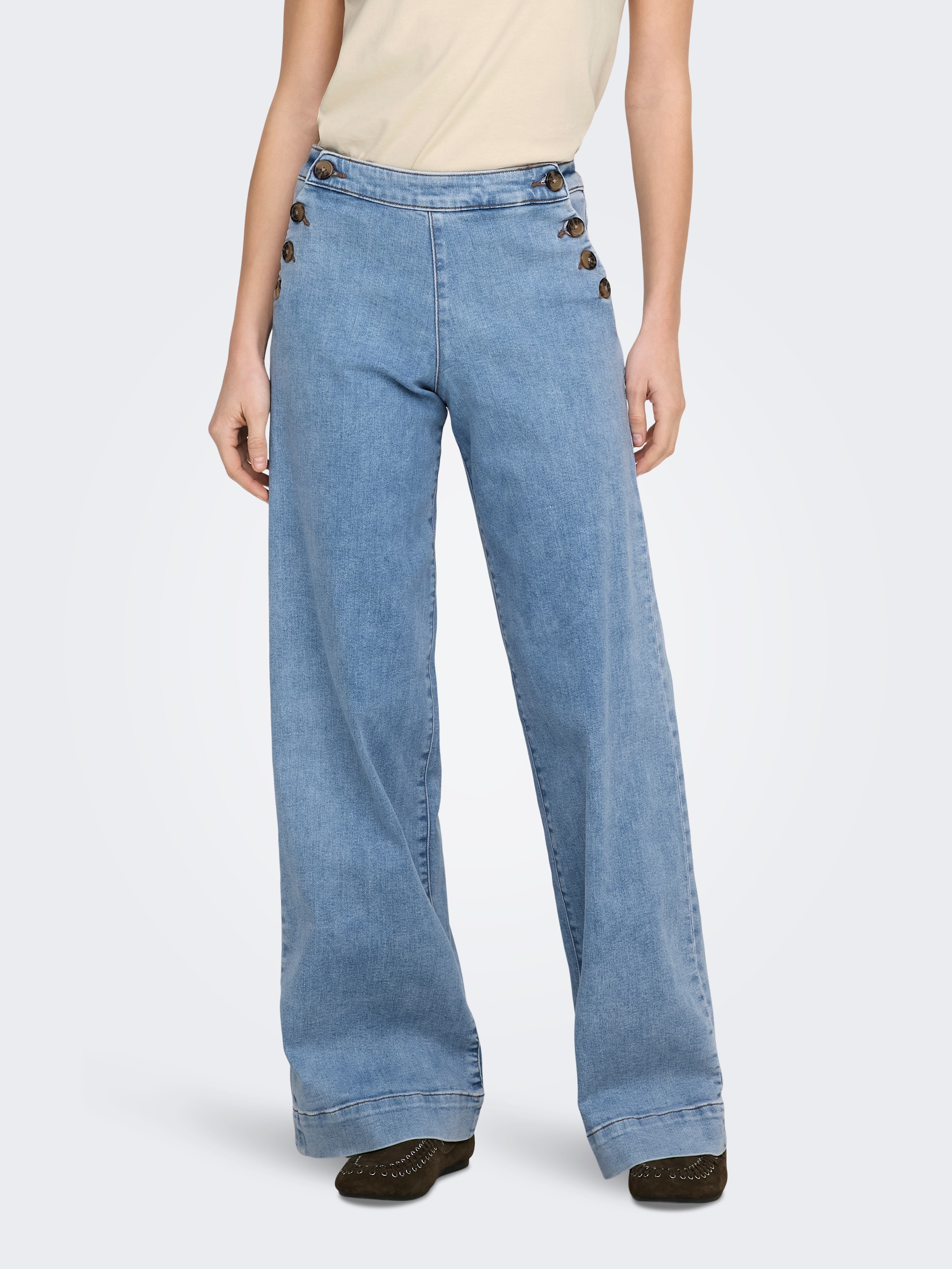 Image of ONLY High-waist-Jeans "ONLMADISON HW BUTTON WIDE DNM GEN223NOOS" mit Knopf Details