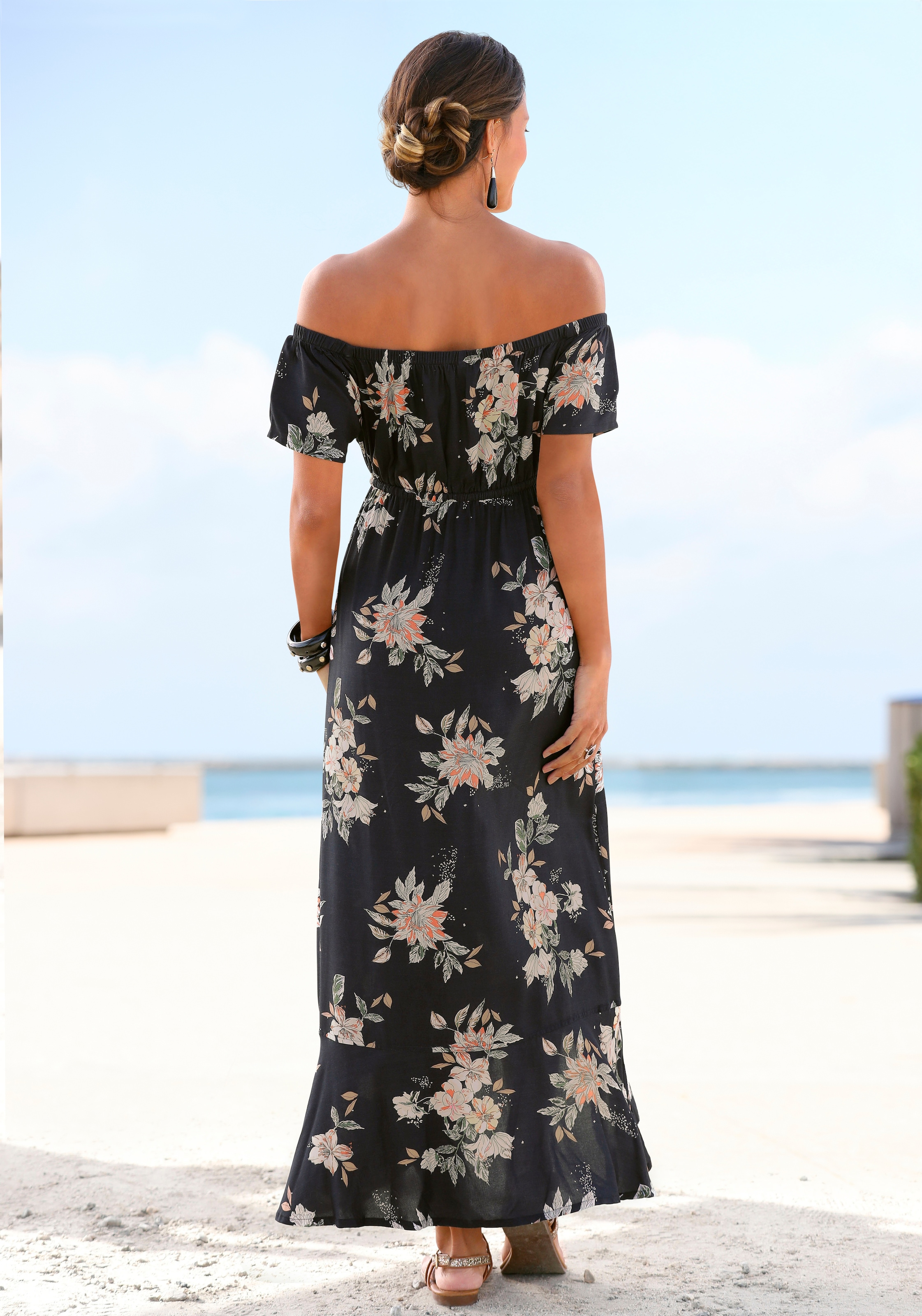 LASCANA Maxikleid »im angesagten Vokuhila-Schnitt und Carmenausschnitt« Ohne Taschen elegantes Sommerkleid aus Webware, leichtes Boho-Kleid, Festival