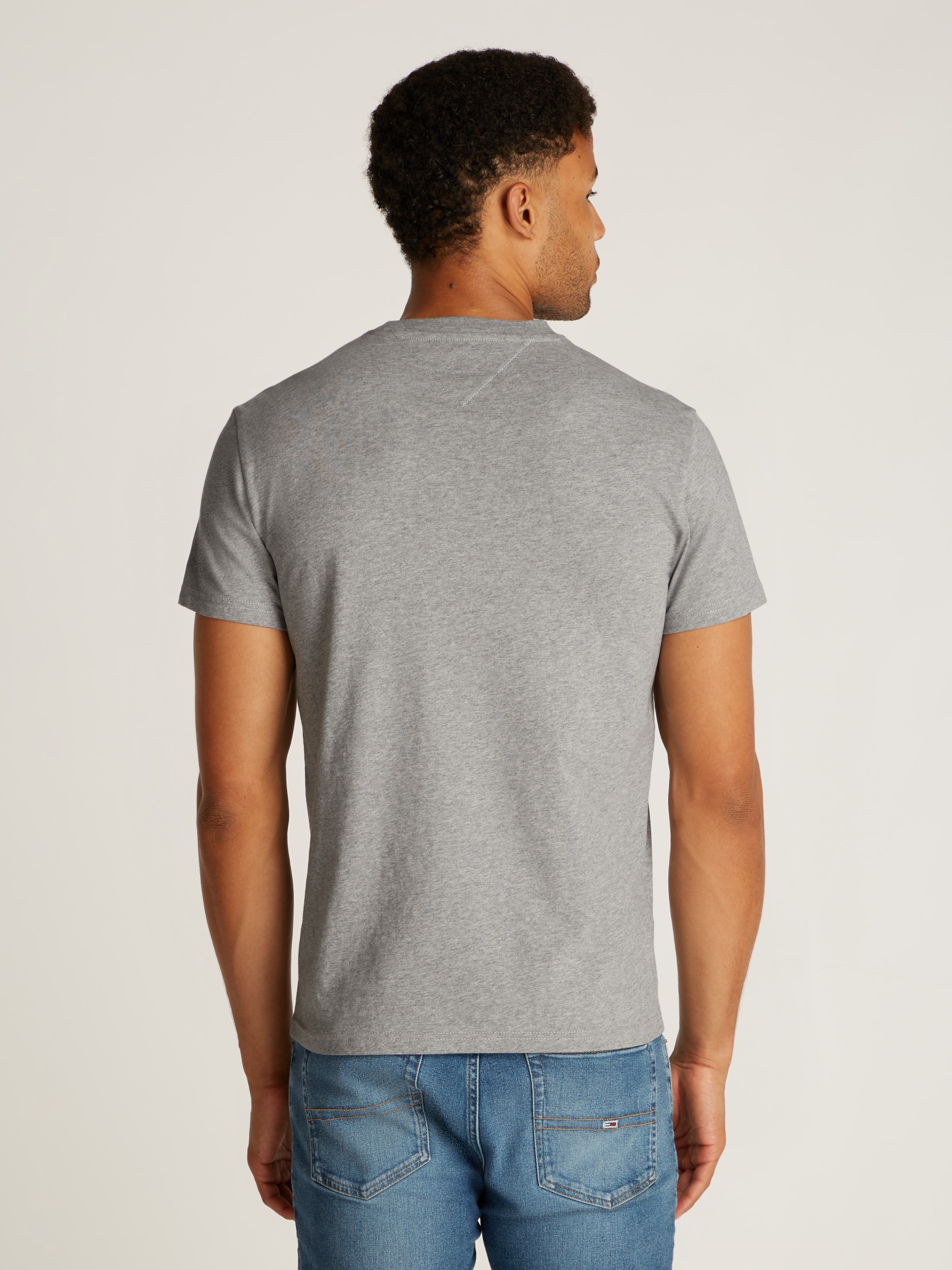 Tommy Jeans Plus Rundhalsshirt »TJM SLIM LINEAR CHEST SS TEE EXT«, in Grossen Grössen, Logodruck