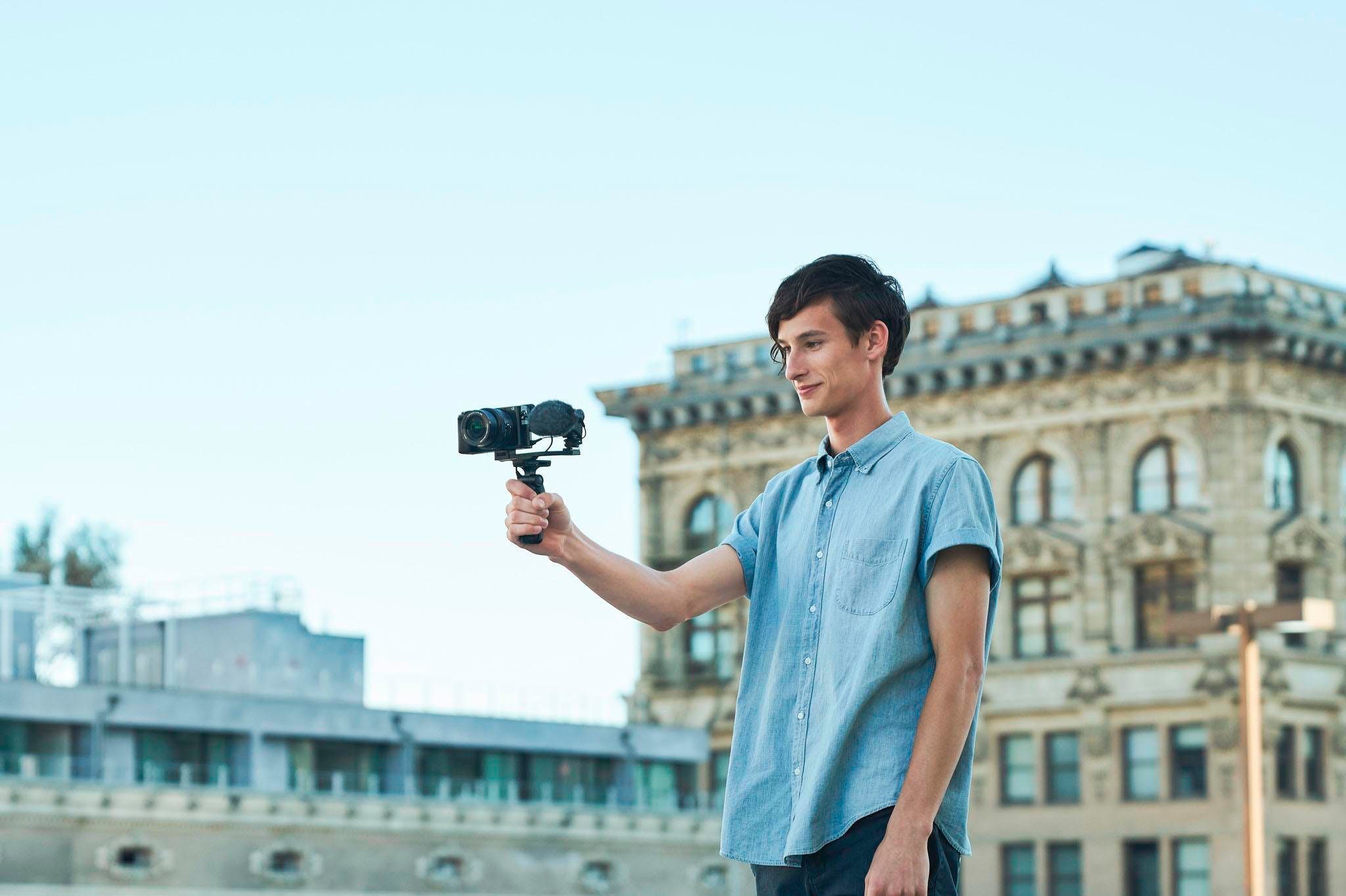 Sony Kompaktkamera »Alpha 6100 + 16-50mm Objektiv« , 24,2 , Bluetooth