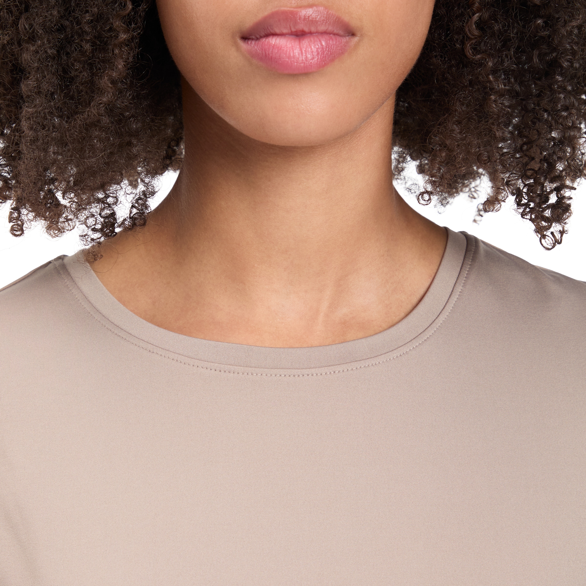 Energetics T-shirt »DA.-T-SHIRT GIANNA SHORT SLEEVE W« coupe plus longue à l'arrière, en jersey, coupe ample