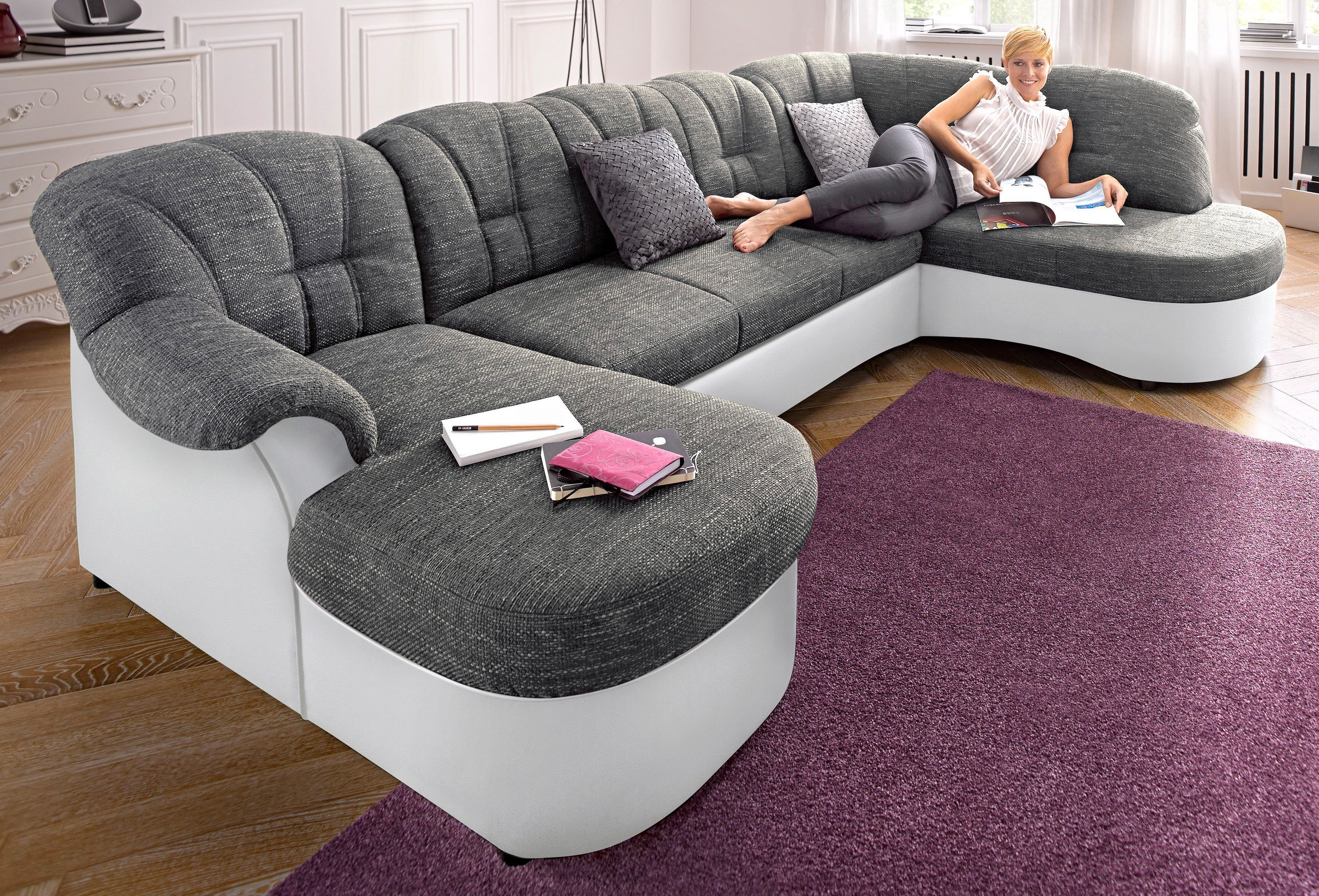 Image of DOMO collection Wohnlandschaft »Flores«, wahlweise mit Bettfunktion, wahlweise mit Federkern (nicht bei Microfaser PRIMABELLE®-Struktur möglich), frei im Raum stellbar bei Ackermann Versand Schweiz