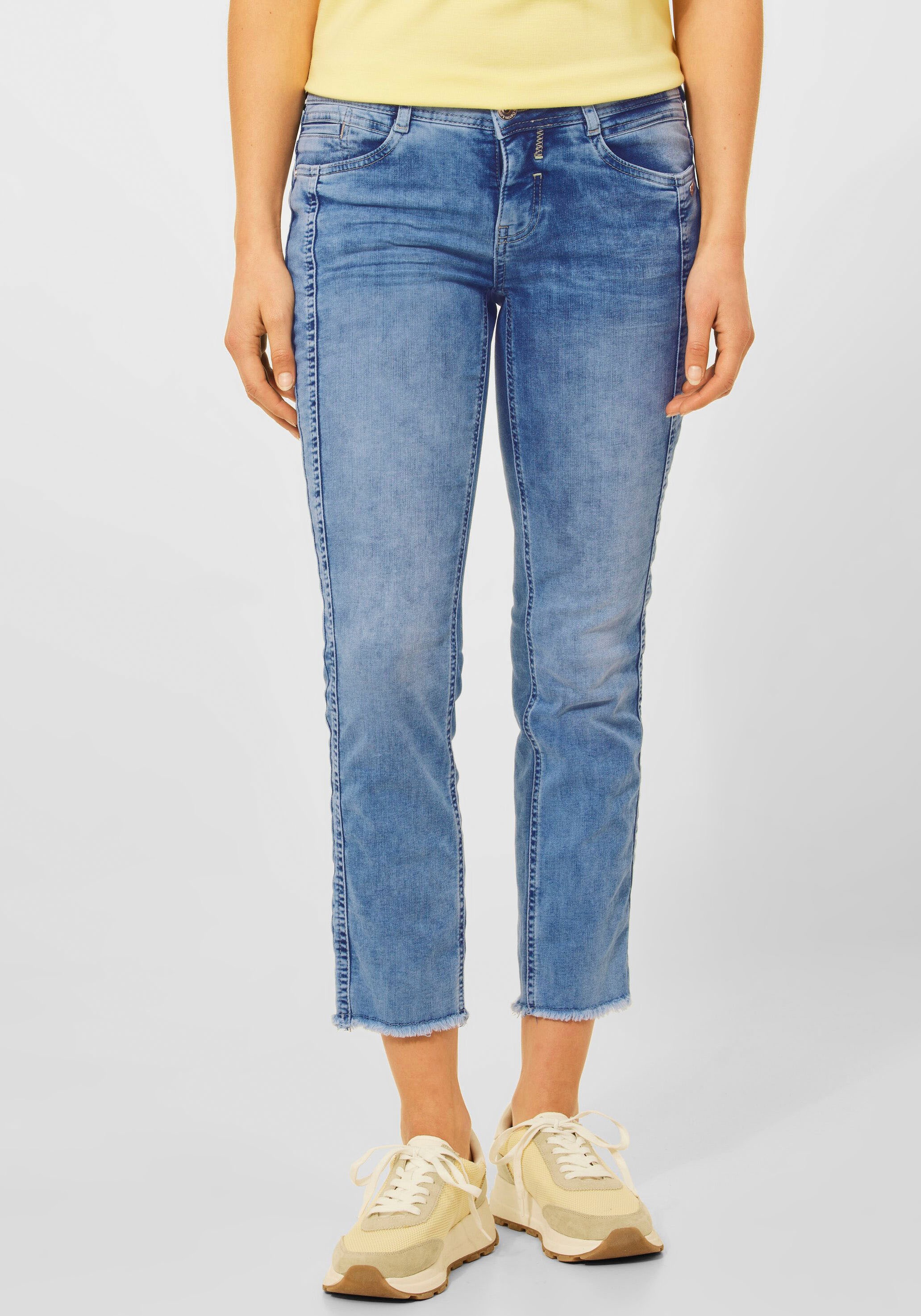 Image of STREET ONE Slim-fit-Jeans, mit Passe hinten bei Ackermann Versand Schweiz