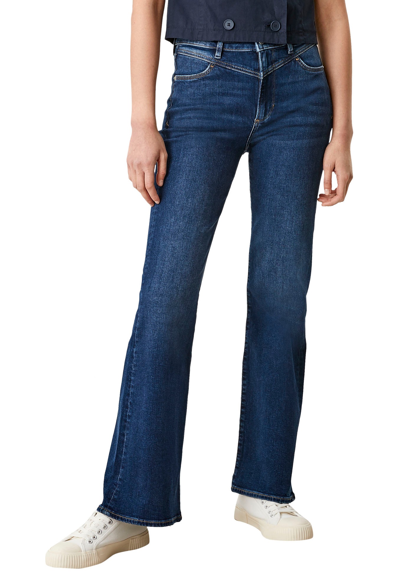 Image of s.Oliver Bootcut-Jeans, mit geschwungener Passe vorn und hinten bei Ackermann Versand Schweiz