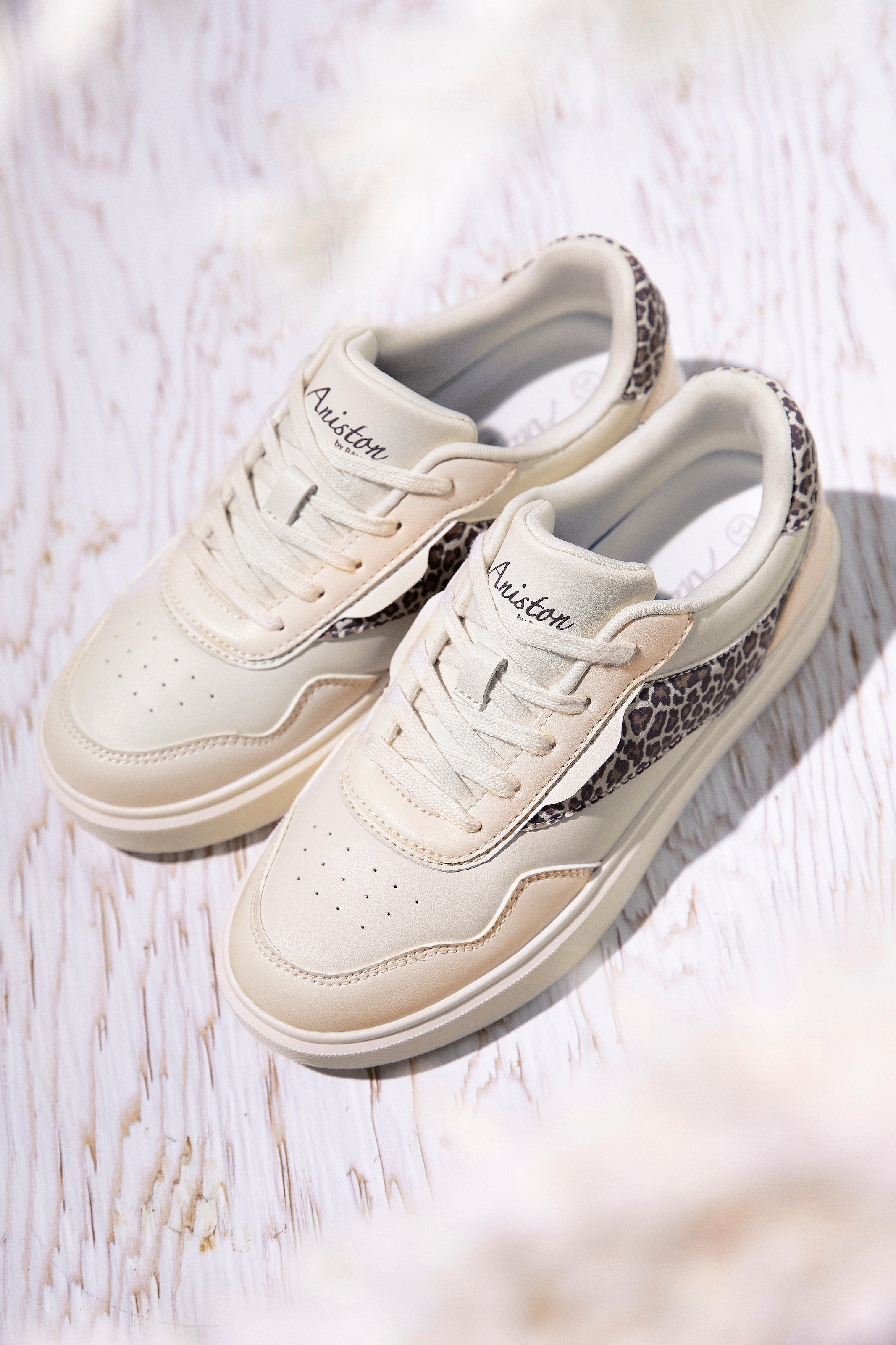 Aniston SHOES Sneaker  Schnürschuh, Freizeitschuh mit Animal-Print - NEUE KOLLEKTION