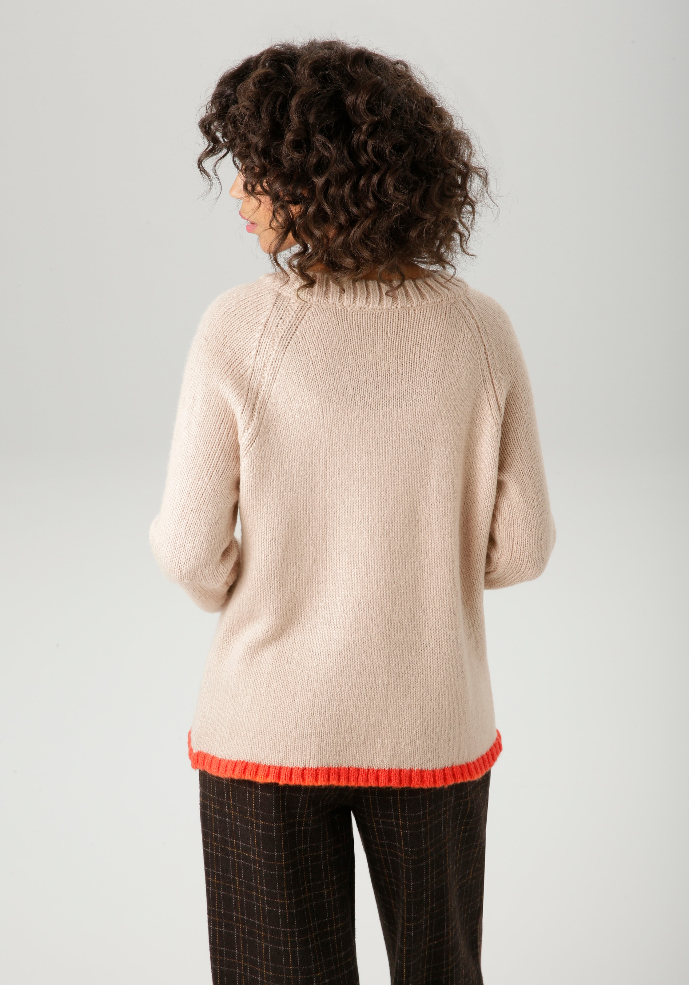 Aniston CASUAL Strickpullover, mit grossem Stern im Vorderteil - NEUE KOLLEKTION