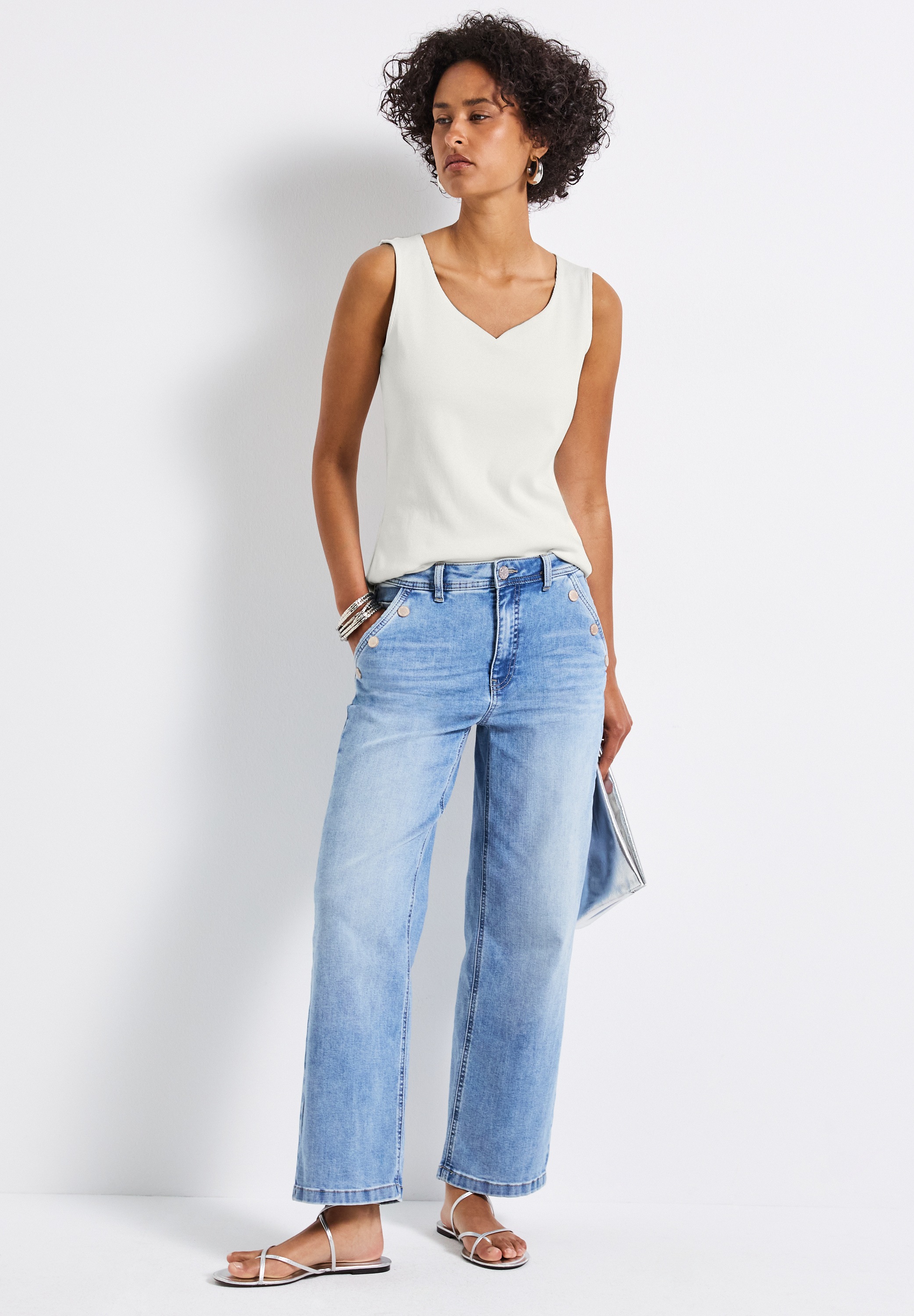 STREET ONE Shirttop »GANIA«, mit Herzausschnitt und Stretch