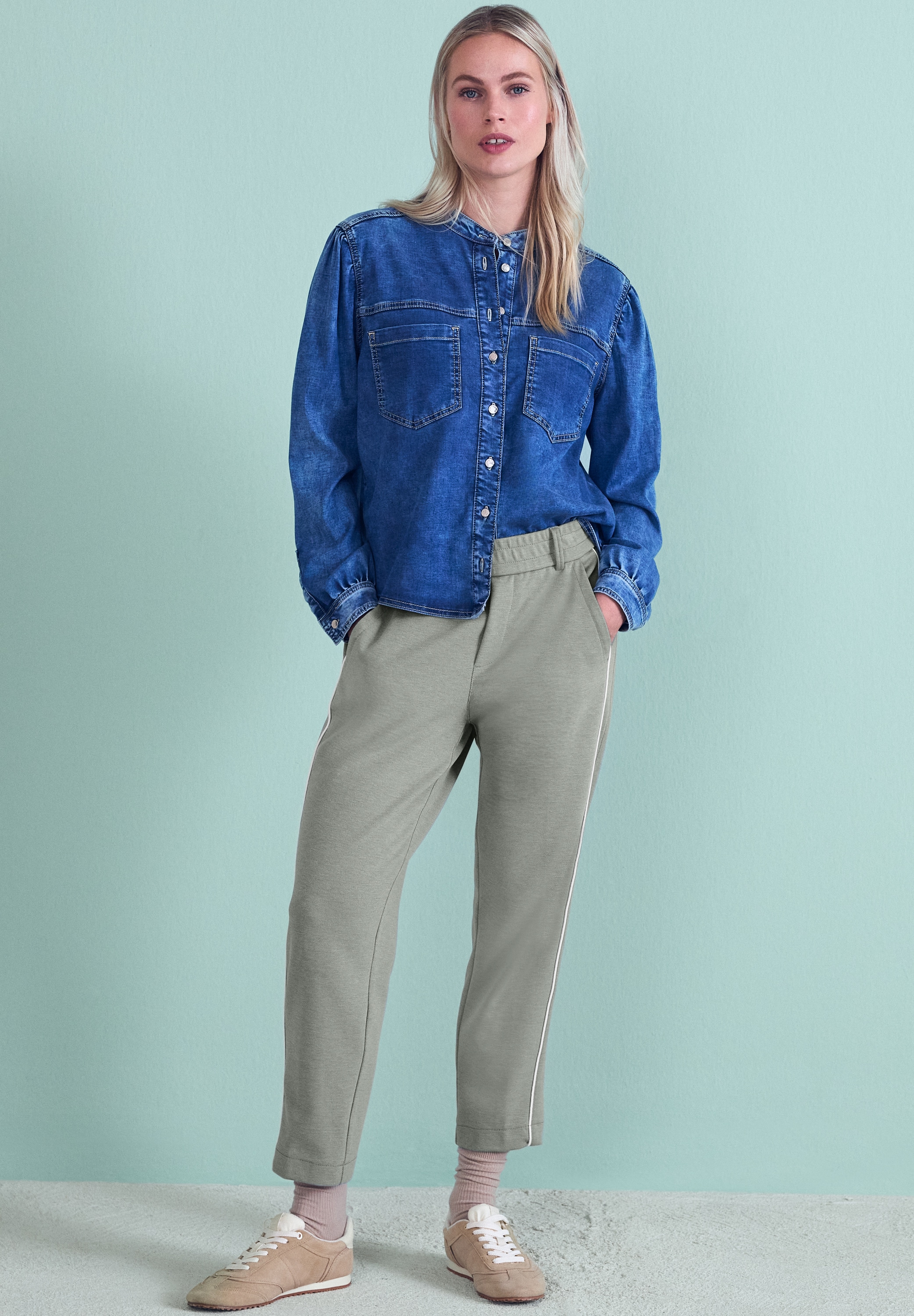 STREET ONE Stoffhose »Style Bonny«  mit sportiven Tape Details