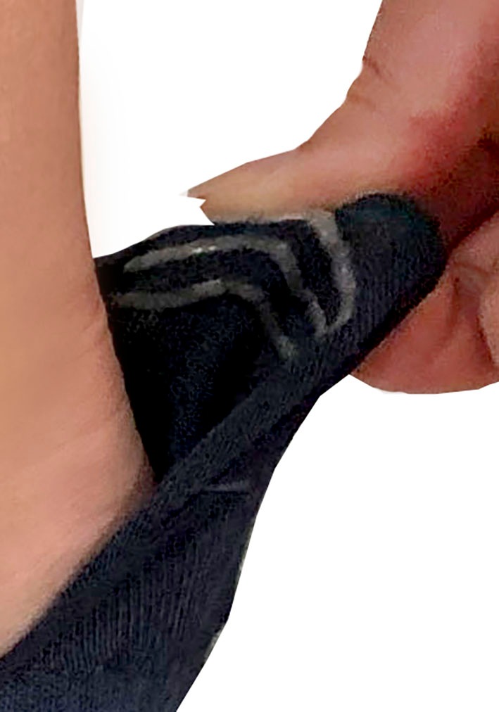 H.I.S Sneakersocken, (Packung, 7 Paar), mit eingestrickten Symbolen