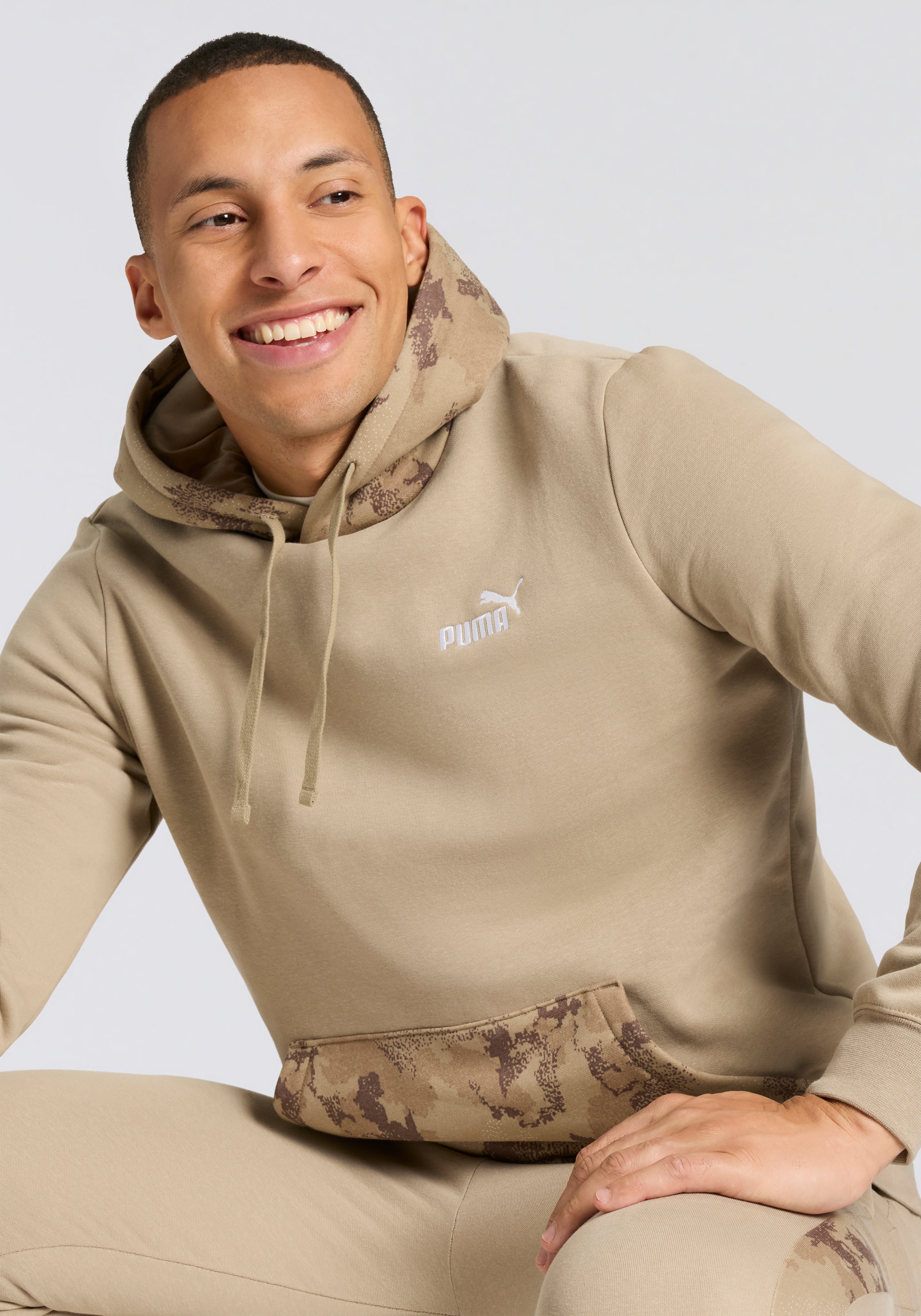 PUMA Kapuzensweatshirt »ESS CAMO HOODIE FL«