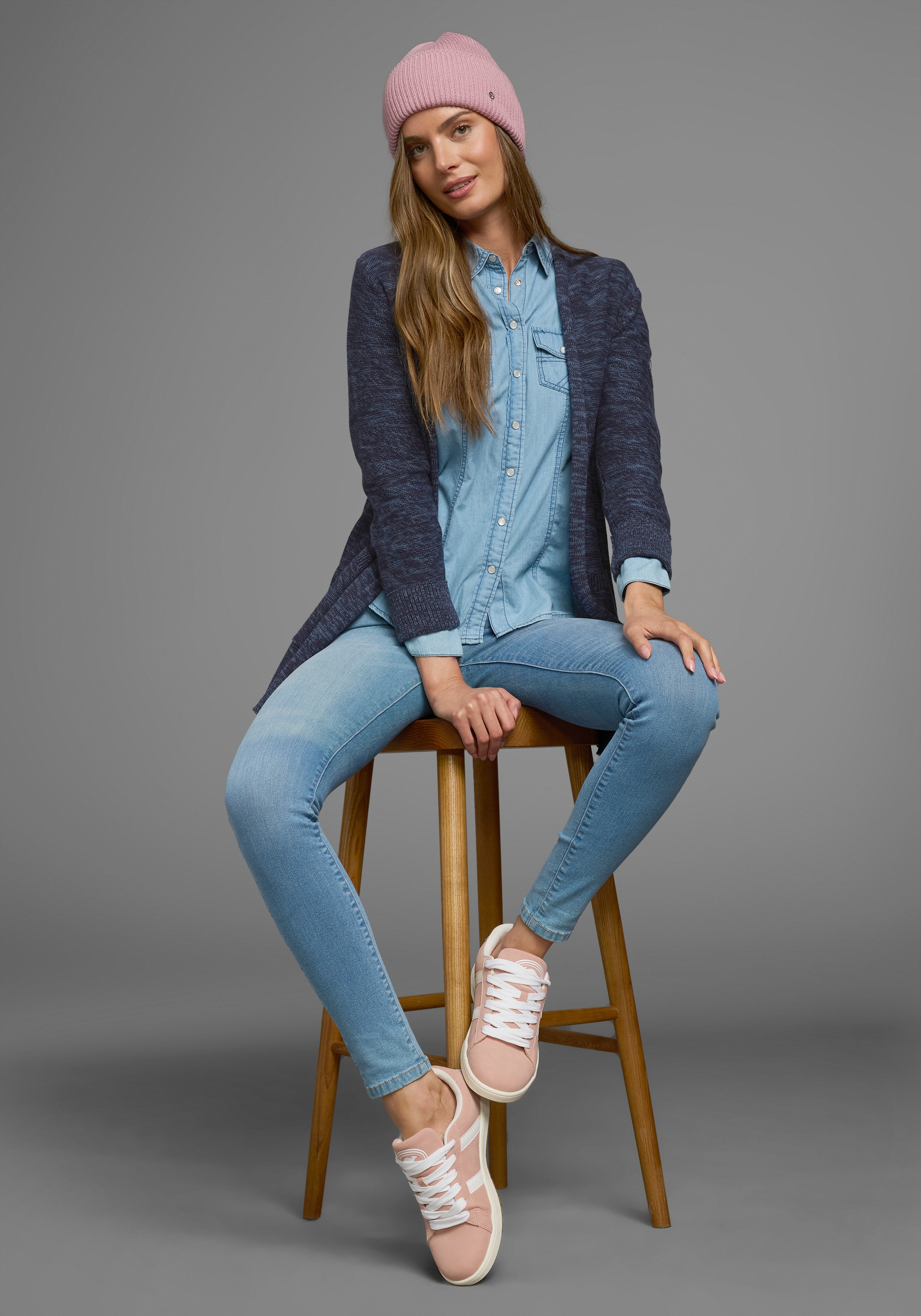 KangaROOS Strickjacke, in melierter Optik