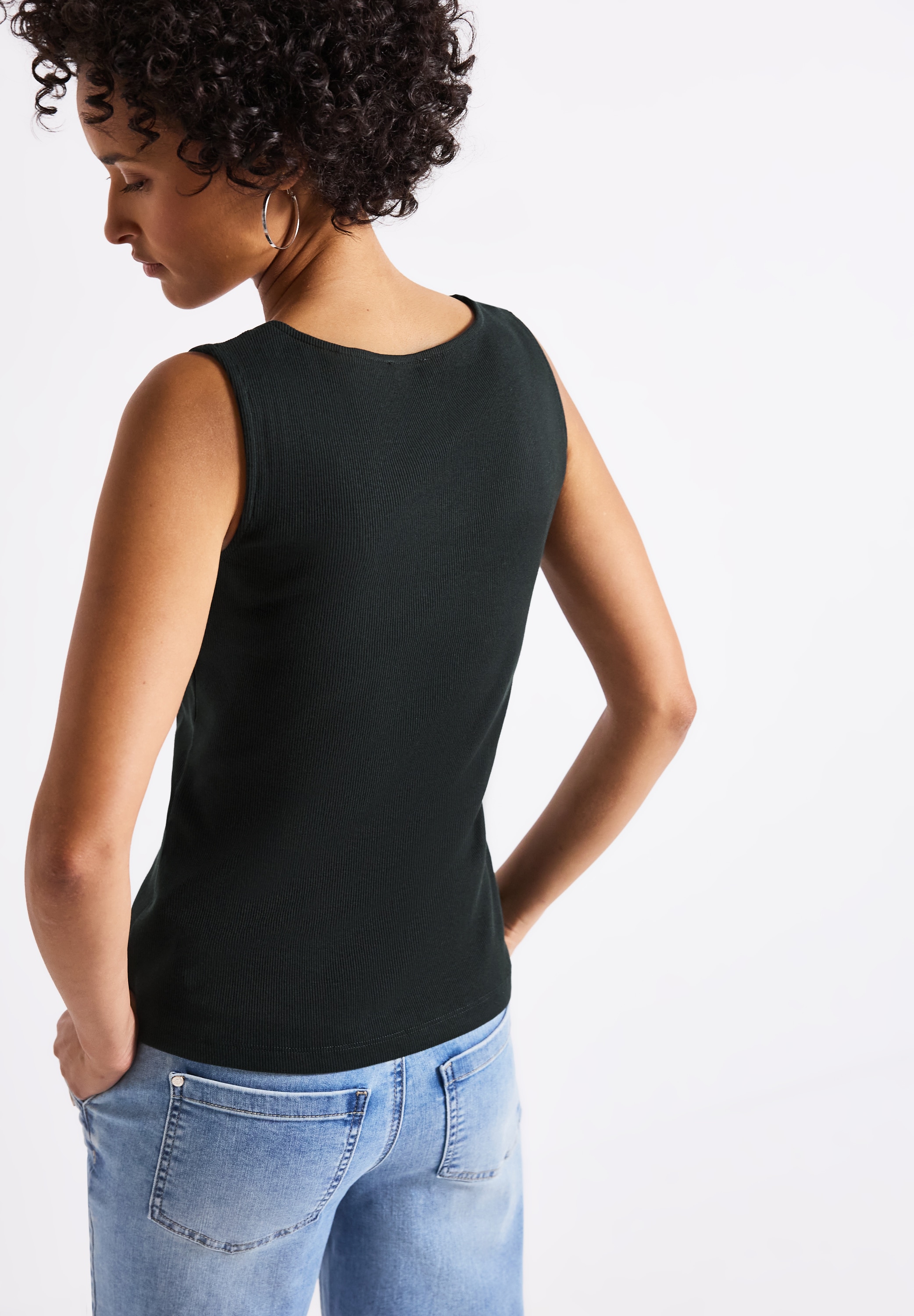 STREET ONE Shirttop »GANIA«, mit Herzausschnitt und Stretch