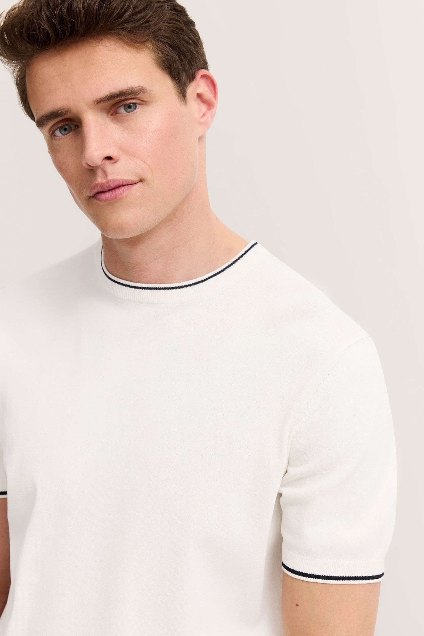 bugatti T-shirt »Regular Fit« mit Rundhals aus Viskose-Mix