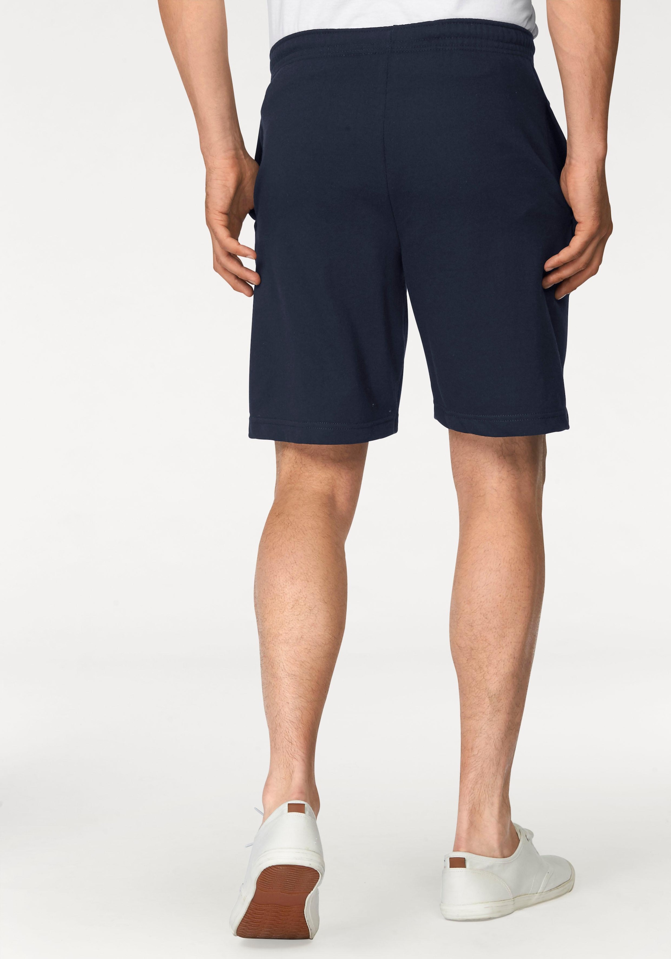 Fruit of the Loom Sweatshorts, in bequemer Form