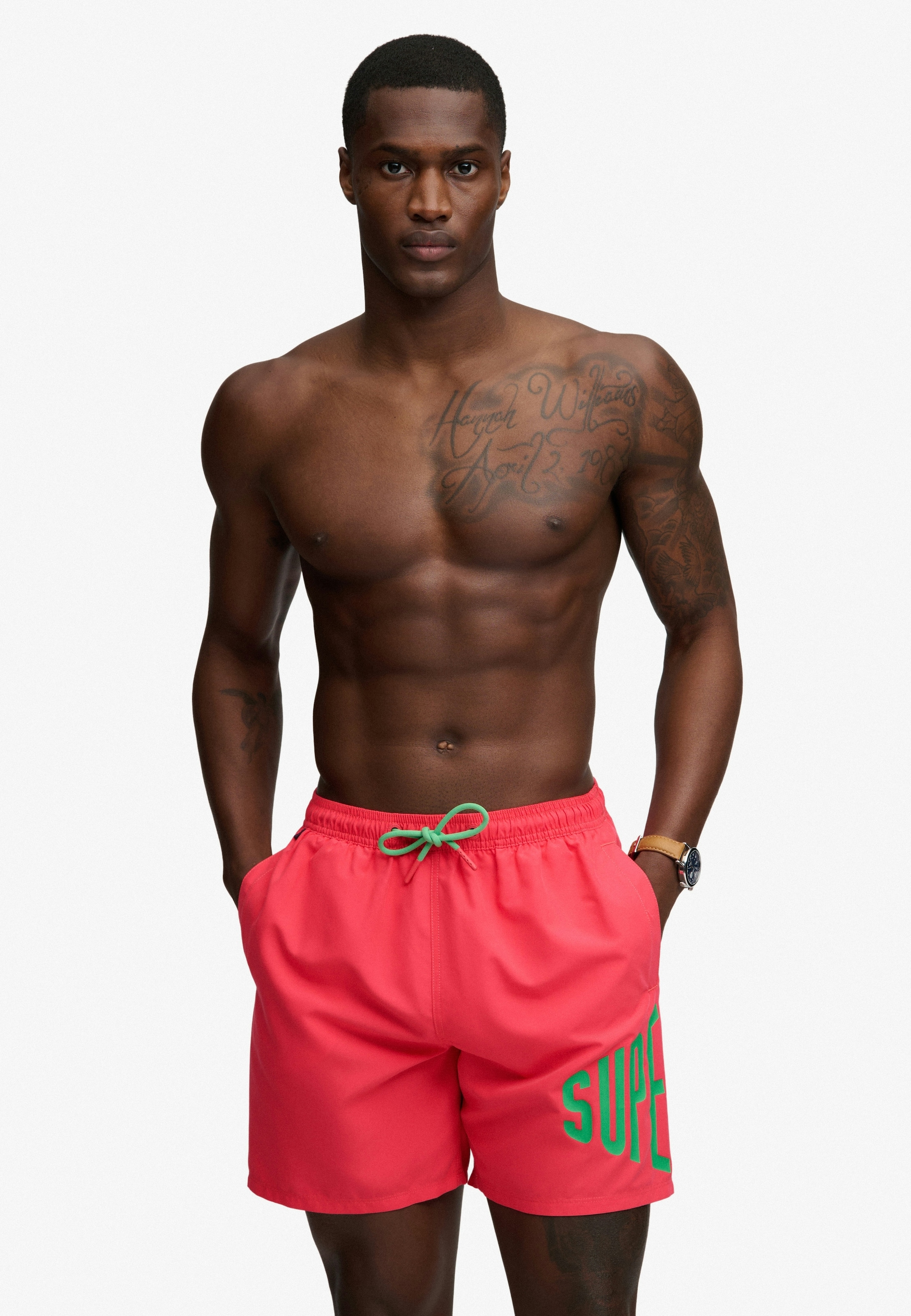 Superdry Short de bain »PRINTED LOGO 16 SWIM SHORT« coupe mode, design uni, en polyester, facile d'entretien