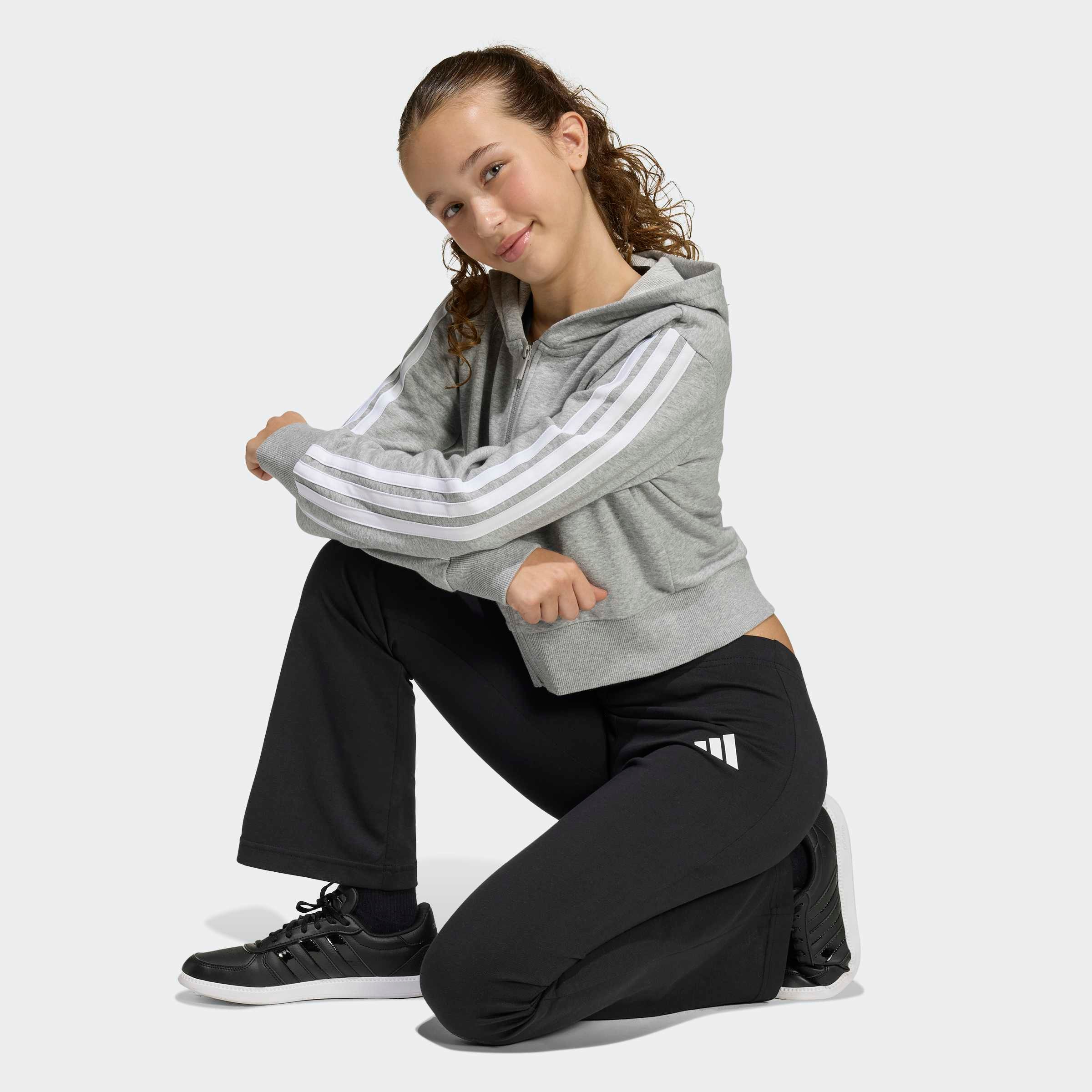 adidas Sportswear Leggings »ESSENTIALS FLARED LEGGINGS«