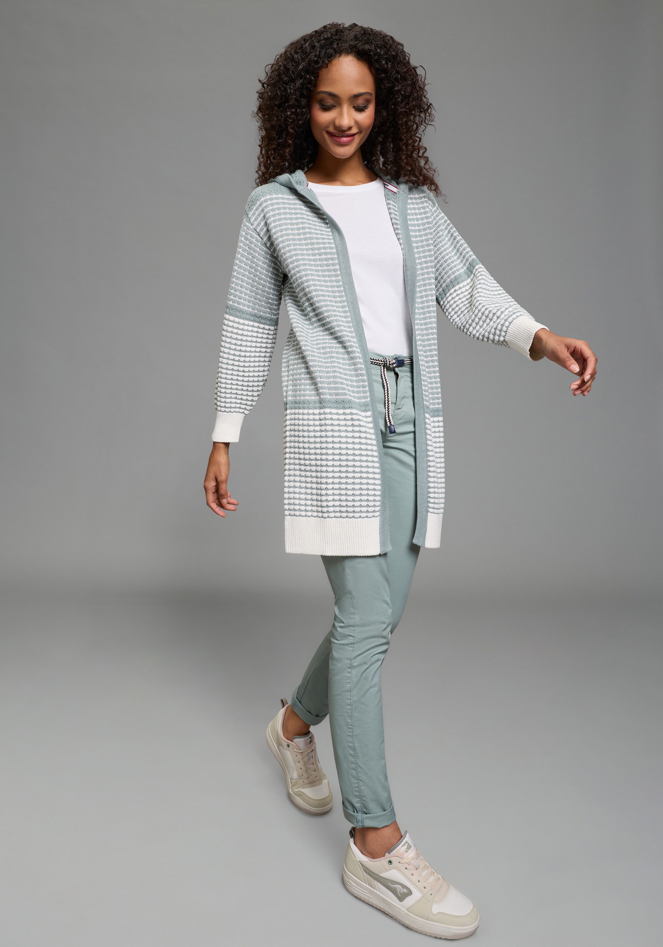 KangaROOS Cardigan à capuche avec design à motifs, forme longue, coupe décontractée, Mini-Me