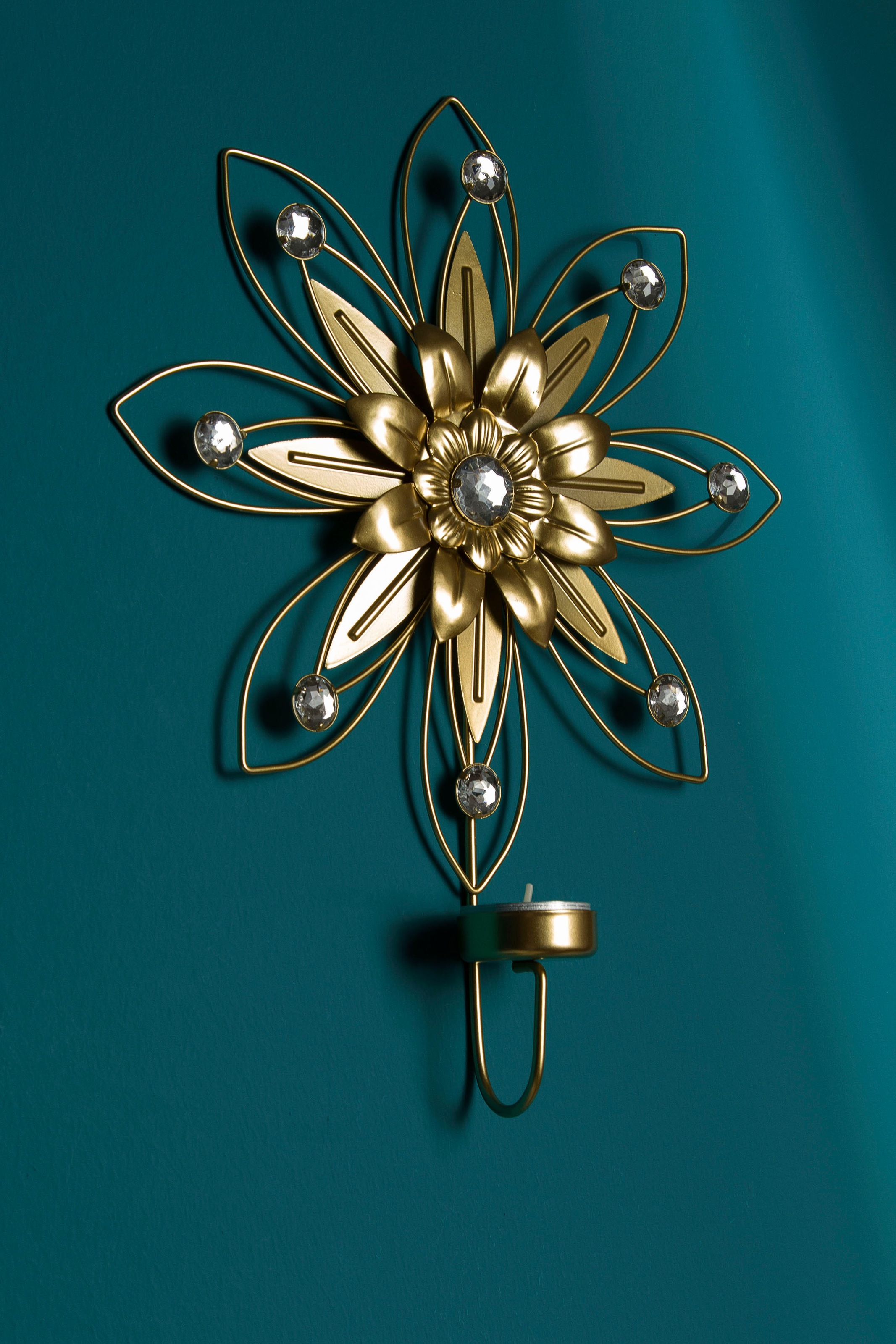 Image of Myflair Möbel & Accessoires Wandkerzenhalter »Ballala, goldfarben«, (Set, 4 St.), Wandleuchter, Kerzenhalter, Teelichthalter, Wanddeko, Wanddekoration, aus Metall, mit Schmucksteinen, Blütenform, Wohnzimmer bei Ackermann Versand Schweiz