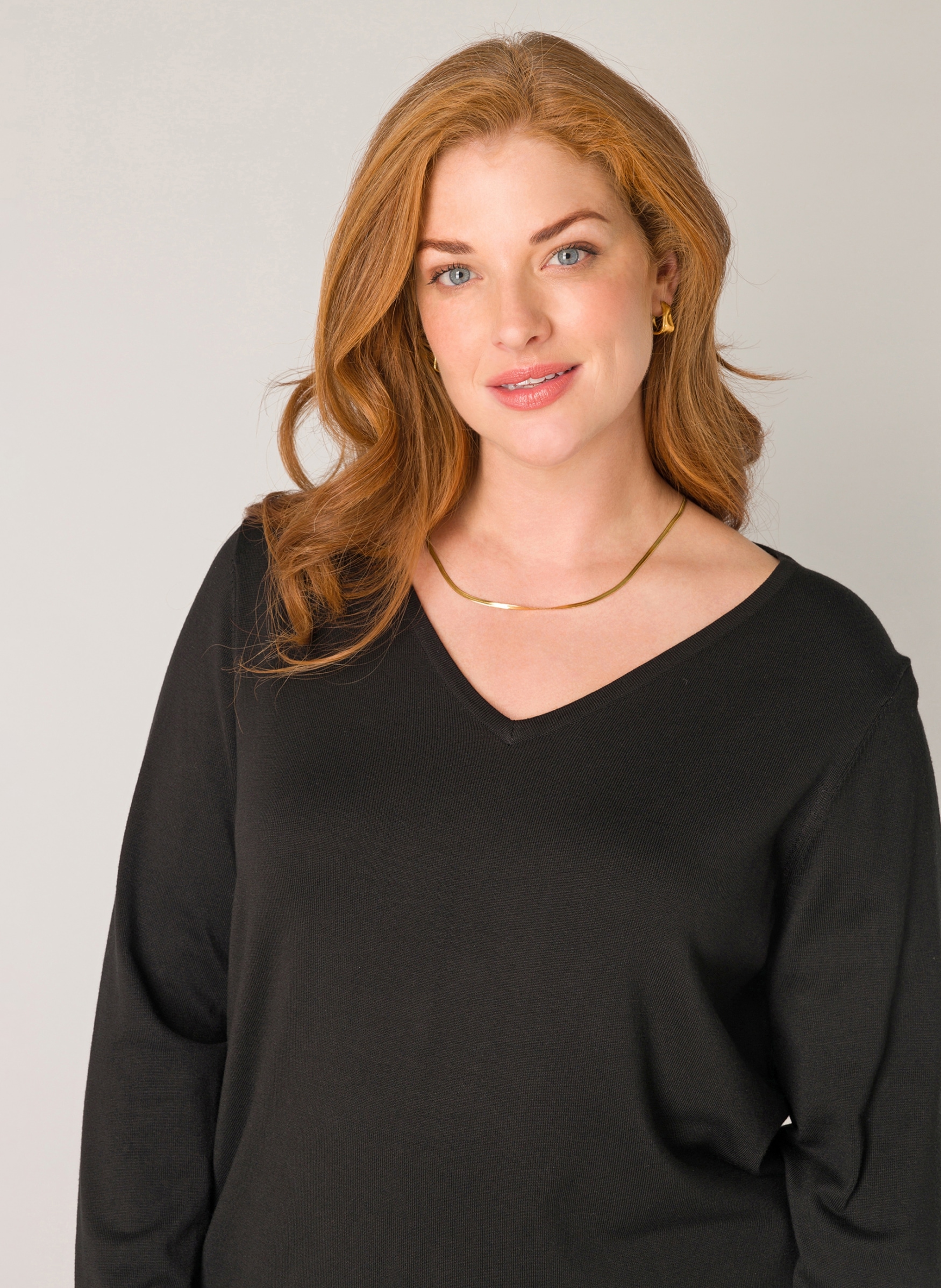 Image of Base Level Curvy Strickpullover "Anine" mit V-Ausschnitt