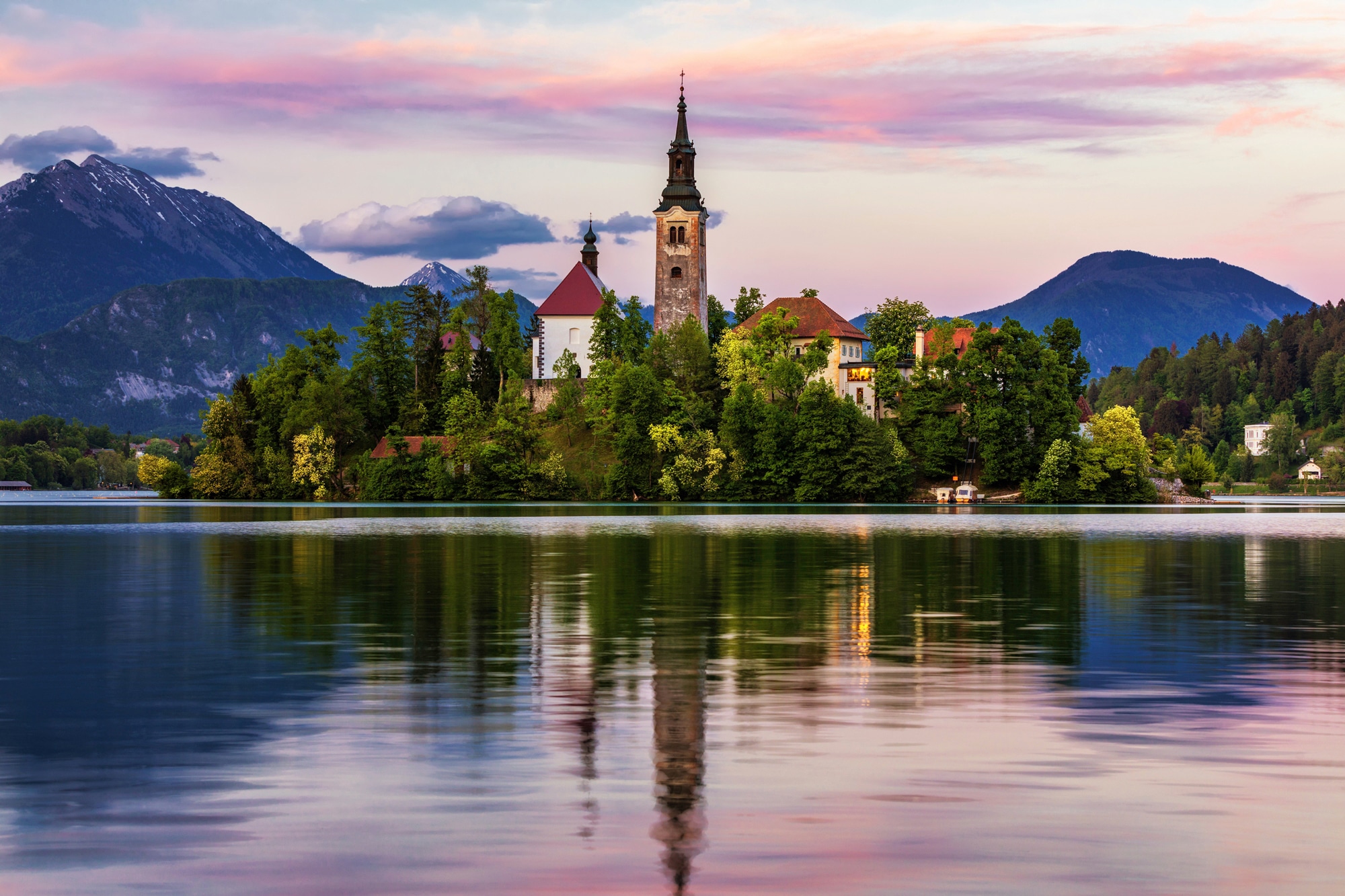 Image of Papermoon Fototapete "BASILIKA SANTA MARIA-SEE GEBIRGE SLOWENIEN INSEL BERGE"
