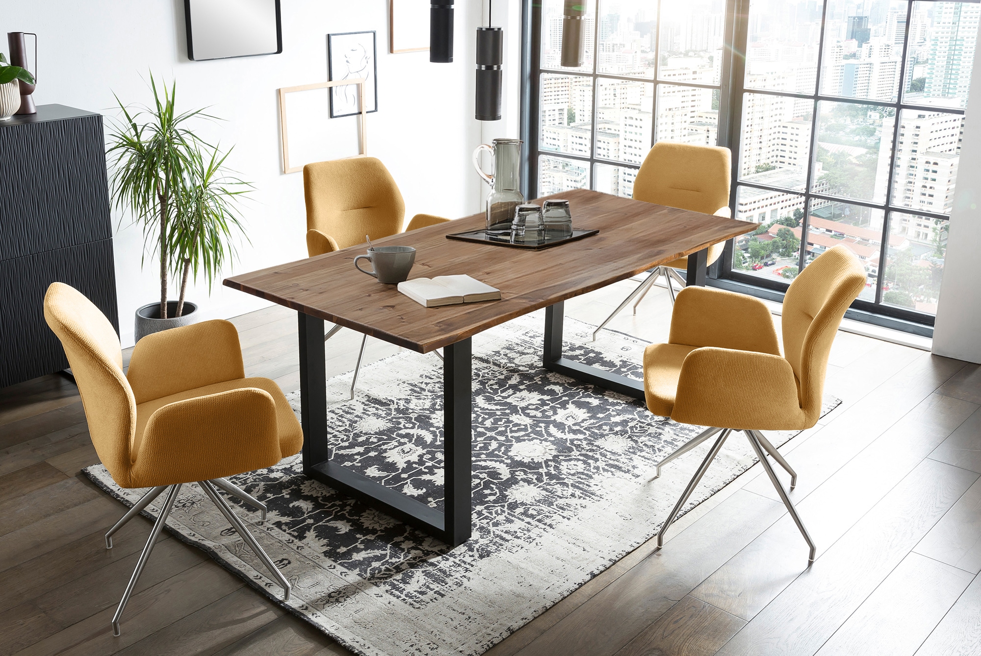 Image of SalesFever Essgruppe "Stilvolle Sitzgruppe" Set, 5 Stk. tlg. Tischplatte behandelt mit OSMO Hartwachs-Öl in seidenmattem Finish