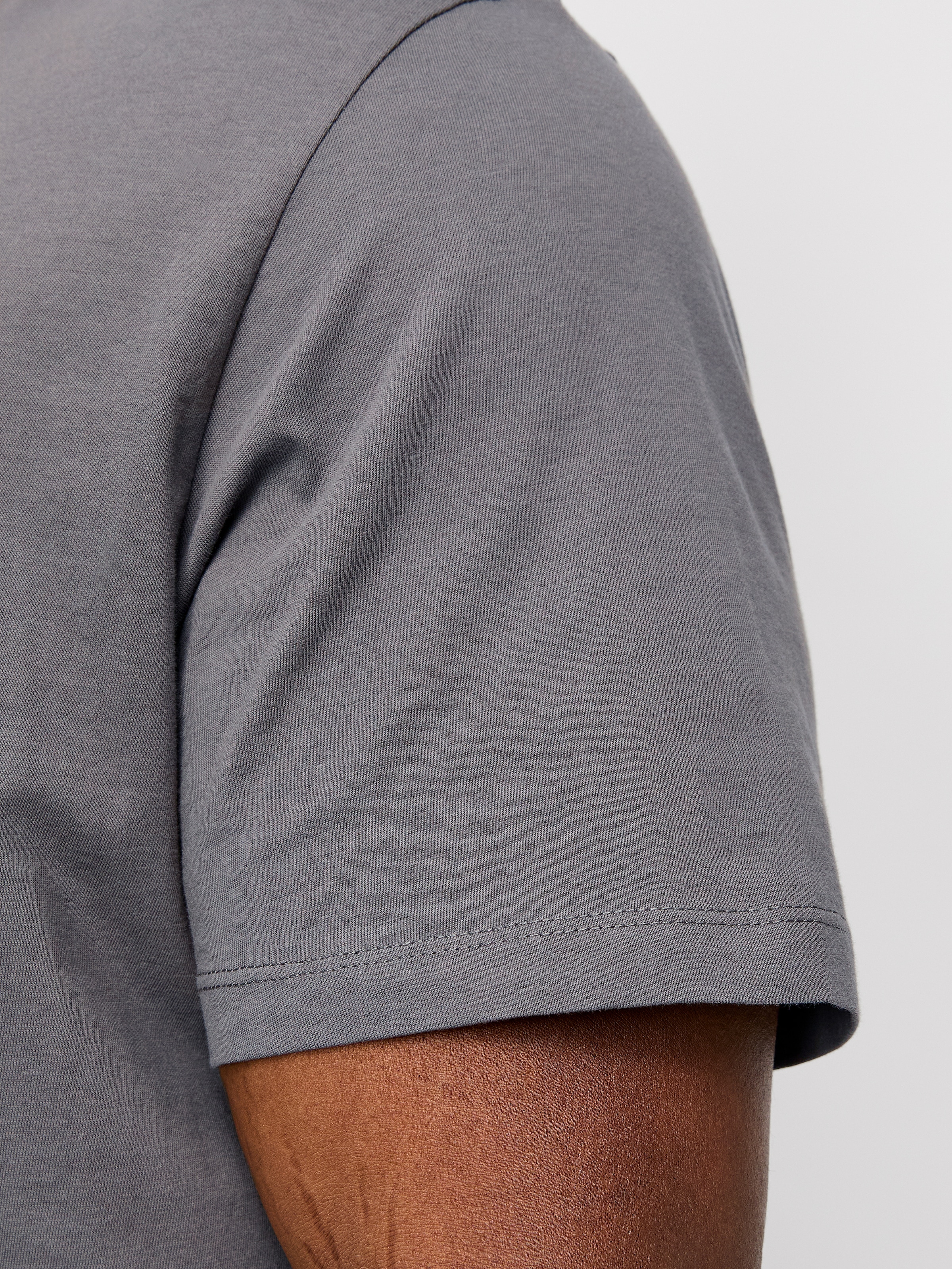 Jack & Jones PlusSize T-Shirt »JJELOGO TEE SS O-NECK 2 COL AW24 S PLS«, mit Frontprint