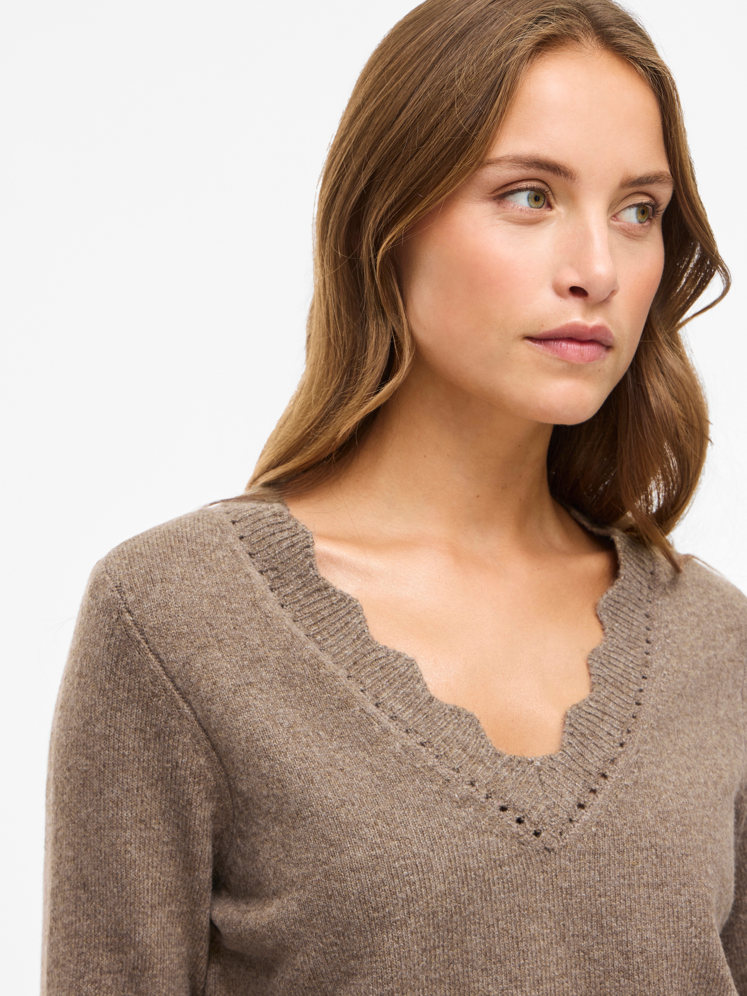 Vila Pull col V »VINIKOLINA V-NECK L/S KNIT TOP - NOOS«