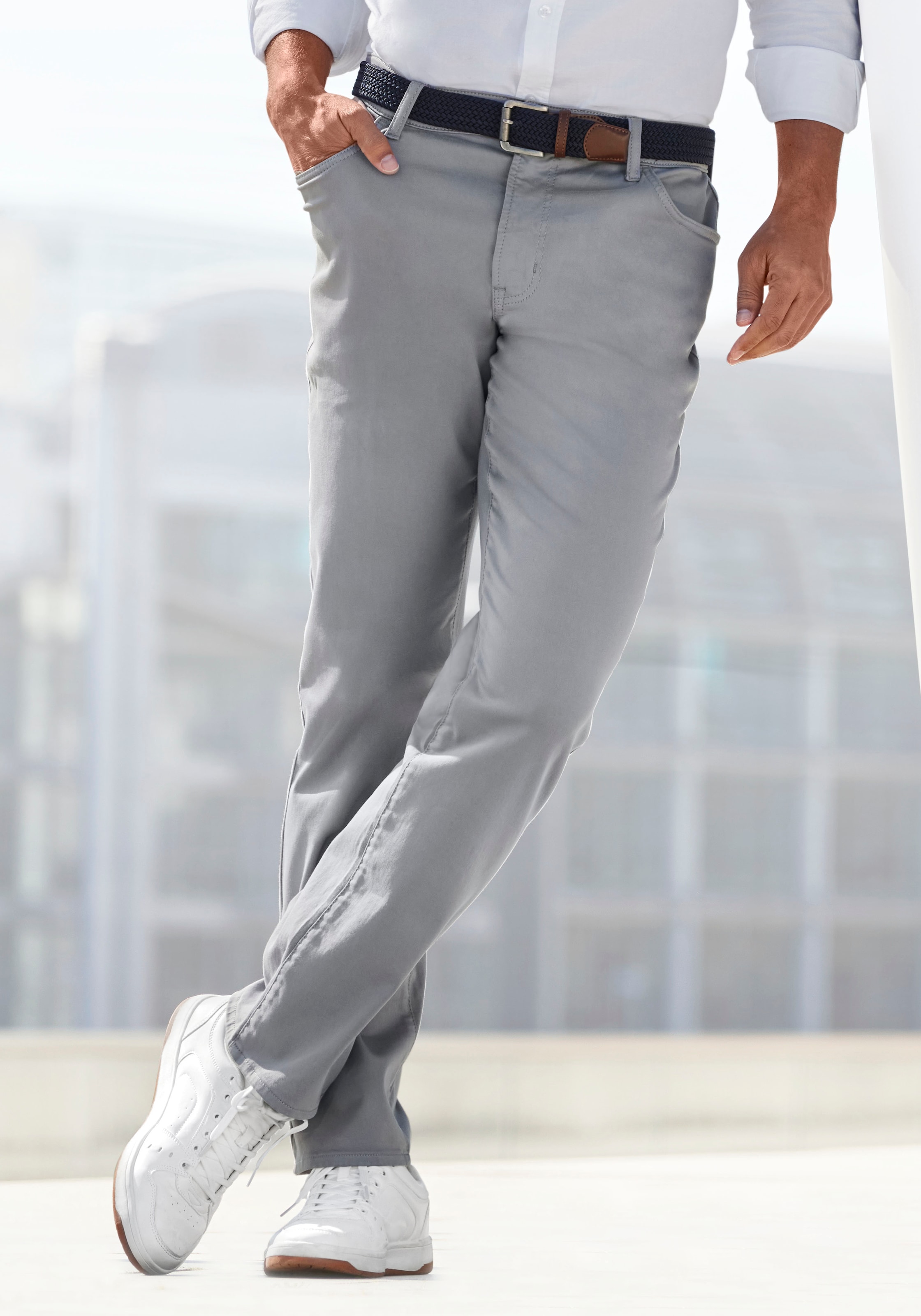 5-Pocket-Hose »Straight fit,«, Jeans mit normaler Bundhöhe aus elastischer Denim-Qualität