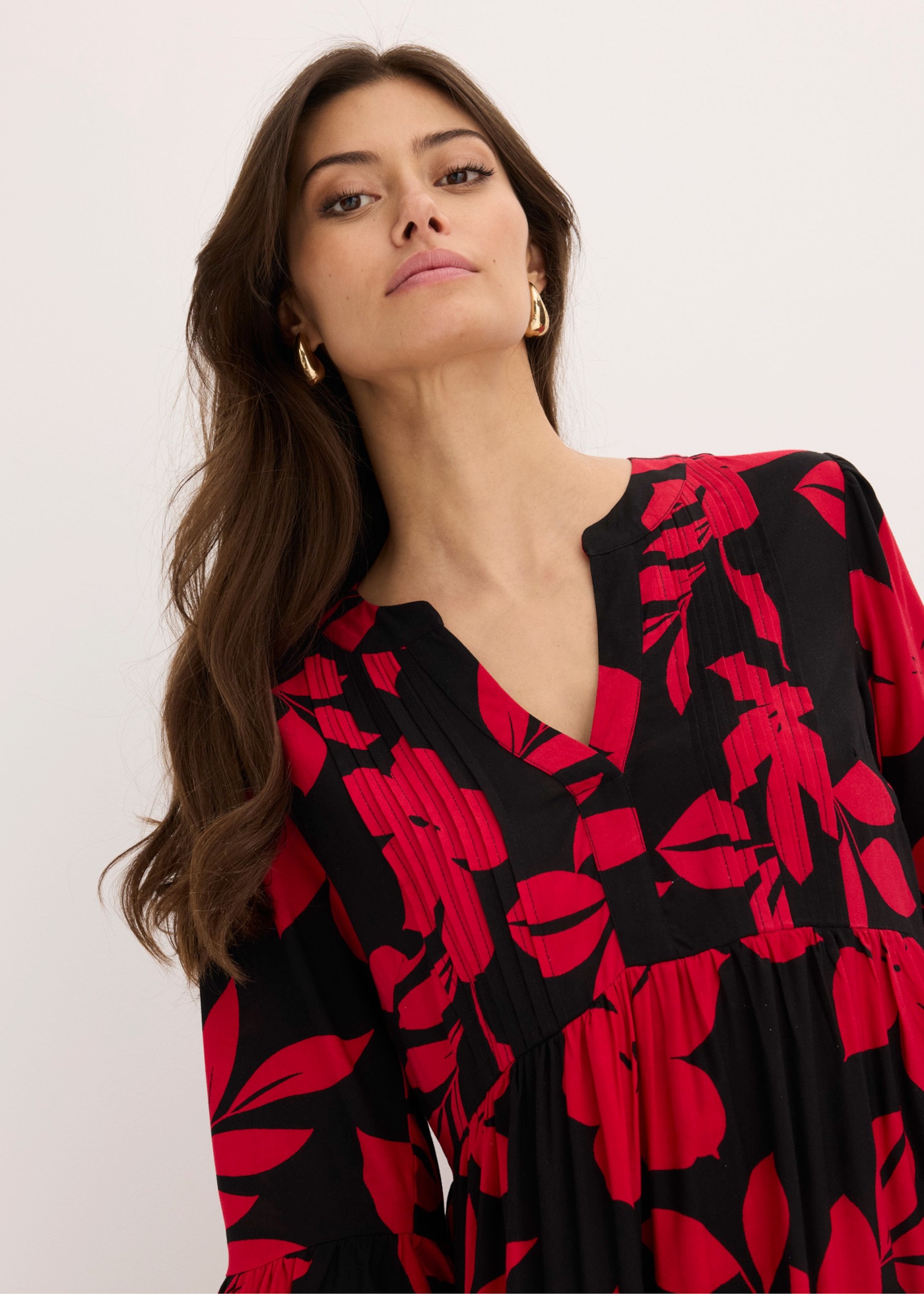 bonprix Maxikleid »Maxikleid aus fliessender Viskose« für modischen Auftritt, aus Viskose, A-Linie, 3/4-Ärmel