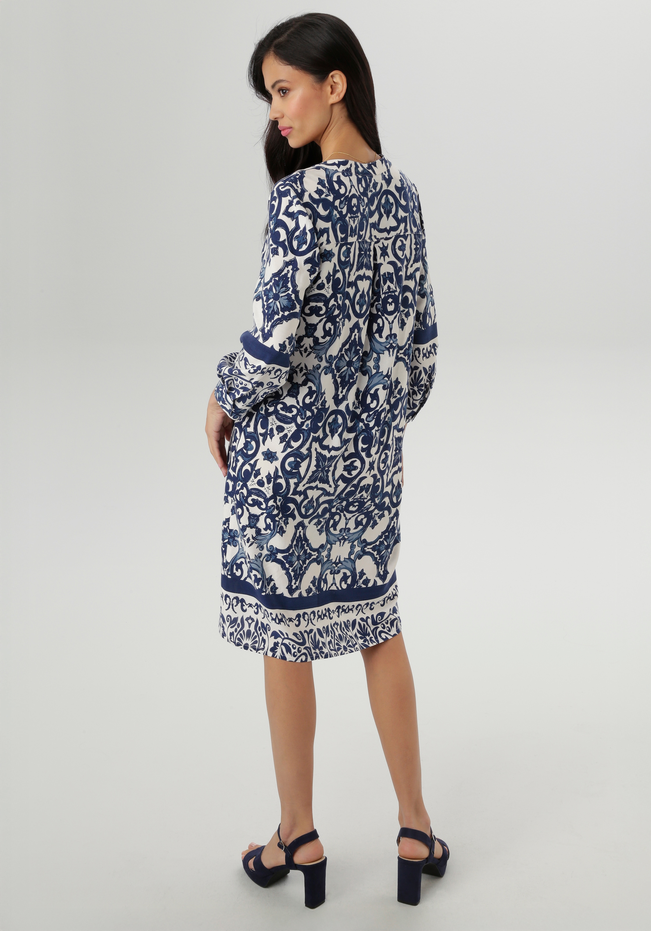 Aniston SELECTED Blusenkleid, mit grossflächiger Ornamenten-Musterung