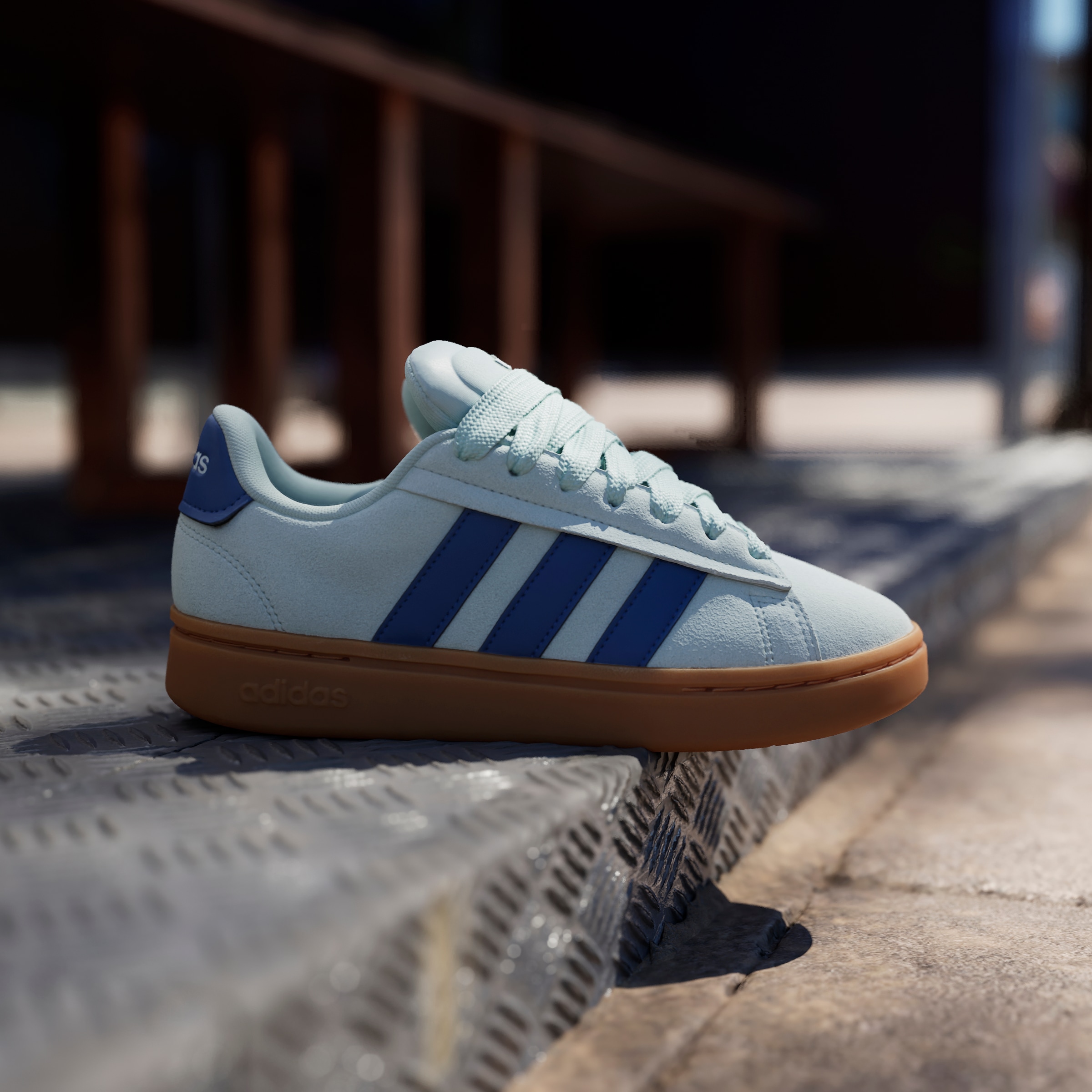 adidas Sportswear Sneaker »GRAND COURT ALPHA«, Design inspiriert vom adidas Campus 00