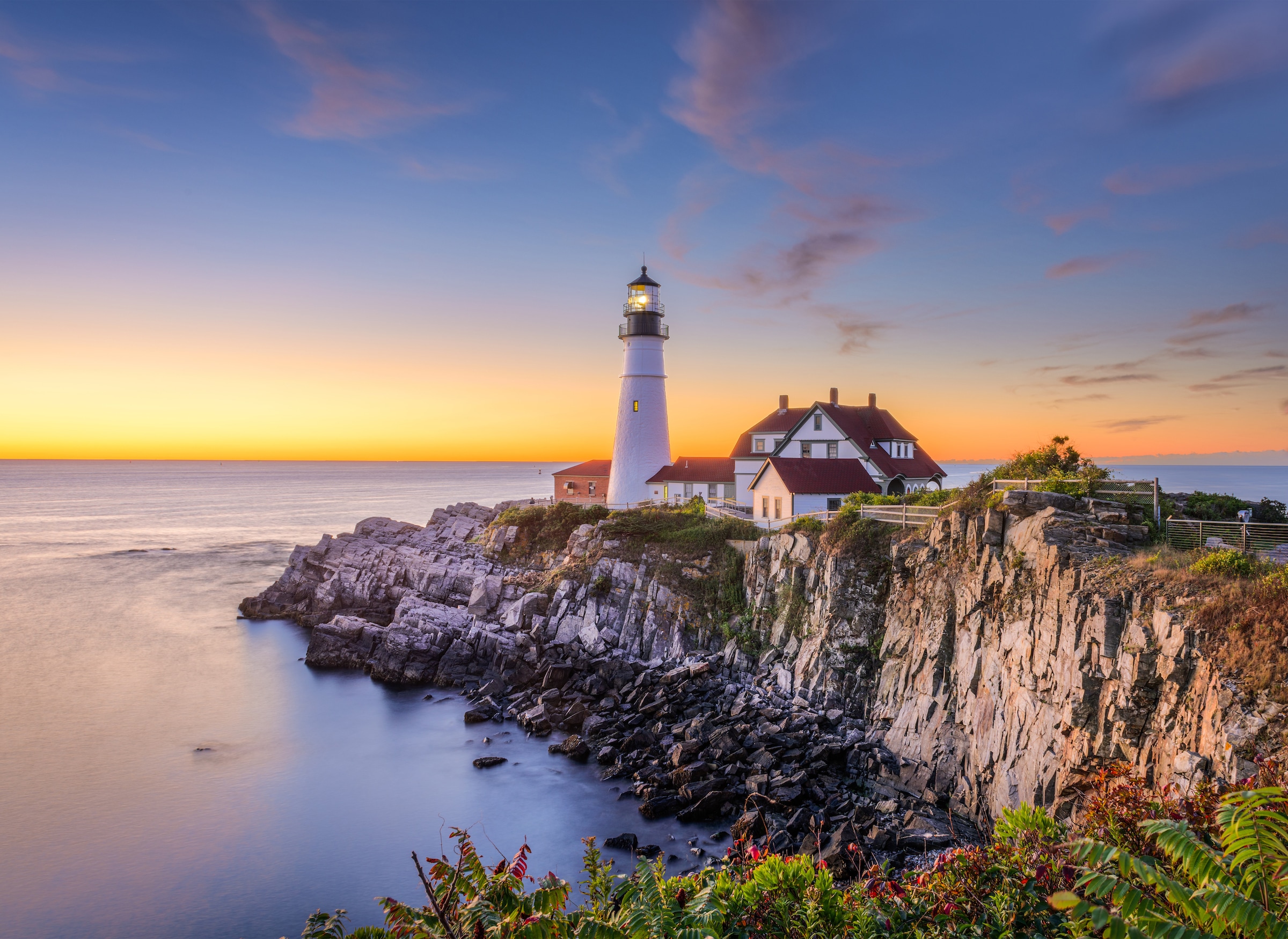Image of Papermoon Fototapete "Lighthouse Portland Main" glatt