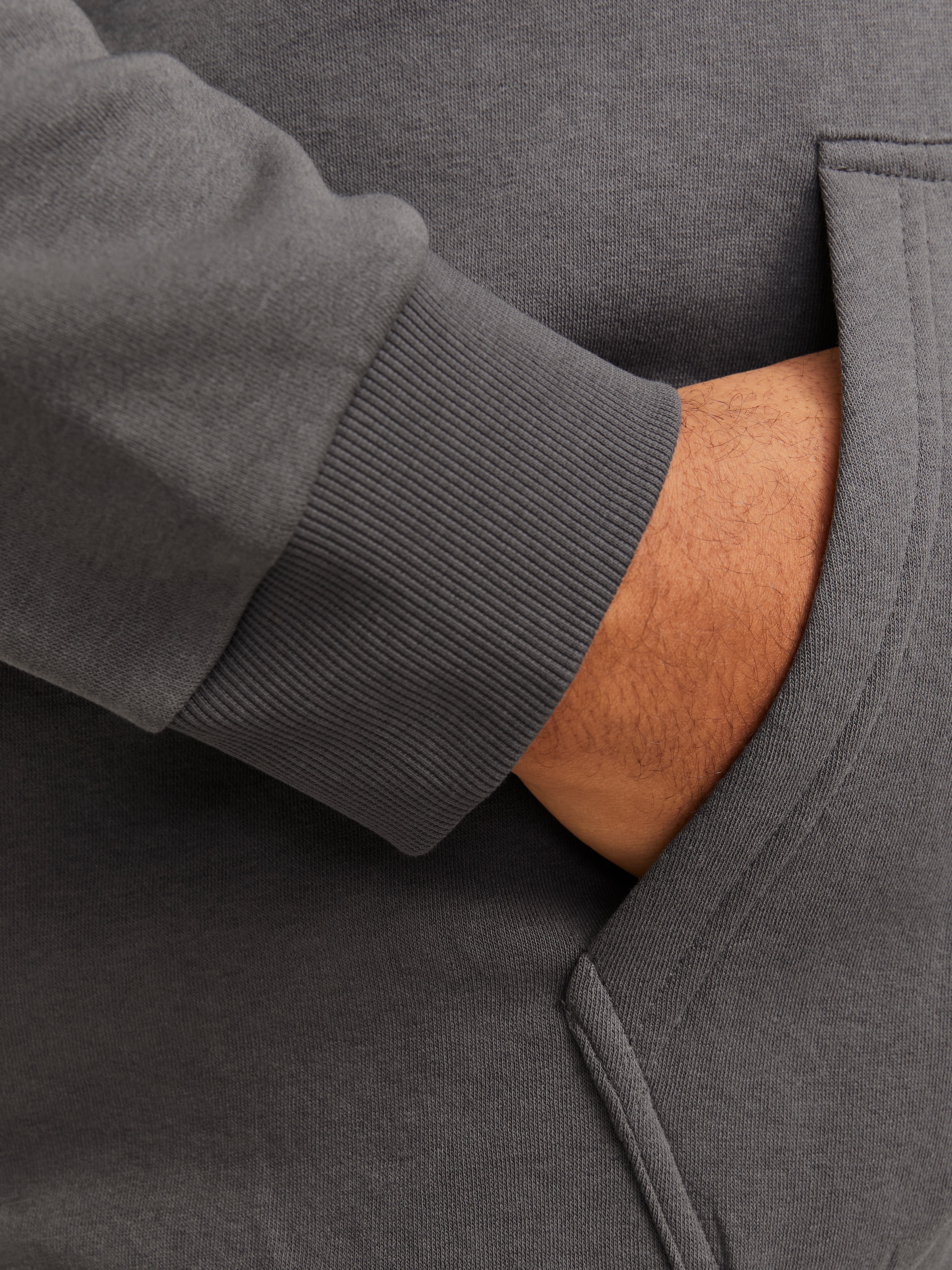 Jack & Jones PlusSize Kapuzensweatshirt »JJEBRADLEY SWEAT HOOD NOOS PLS«, mit Rippbündchen