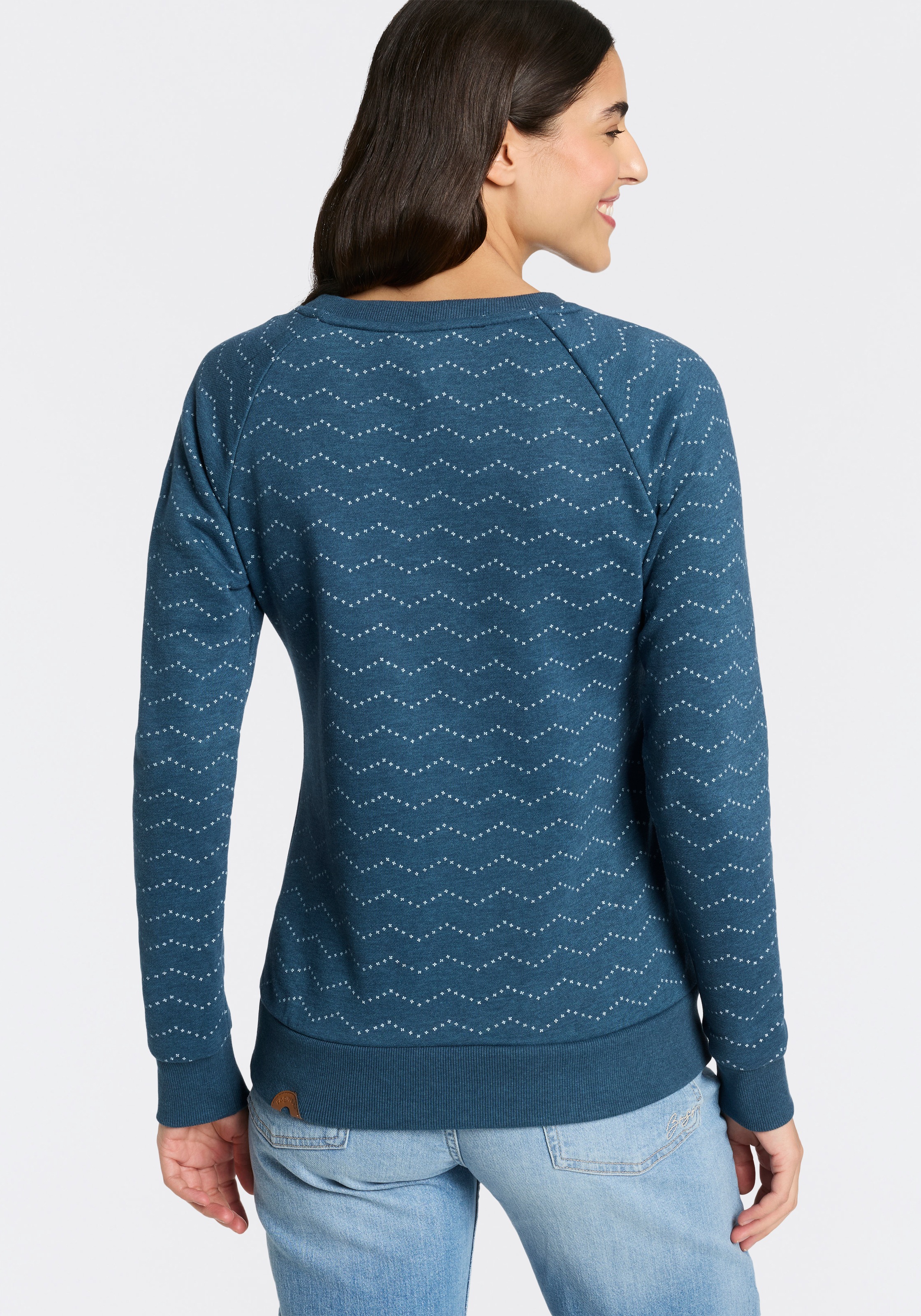 Ragwear Sweat-shirt »DARIA ZIG ZAG O«, mit Zierknöpfen am Ausschnitt
