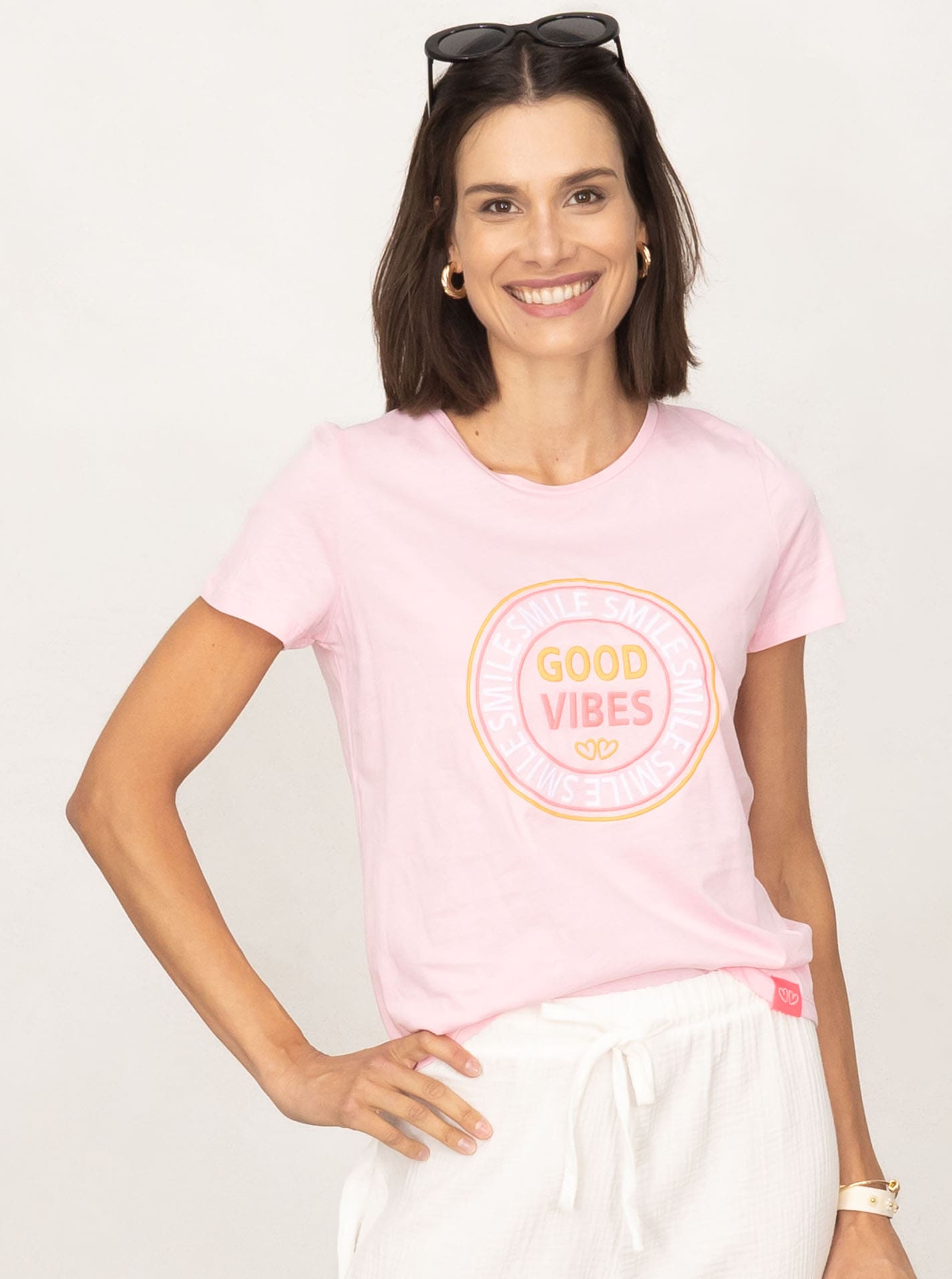 Image of Zwillingsherz T-Shirt ""Good Vibes"" Stickerei, Kurzarm, Rundhalsausschnitt, Baumwollmischung