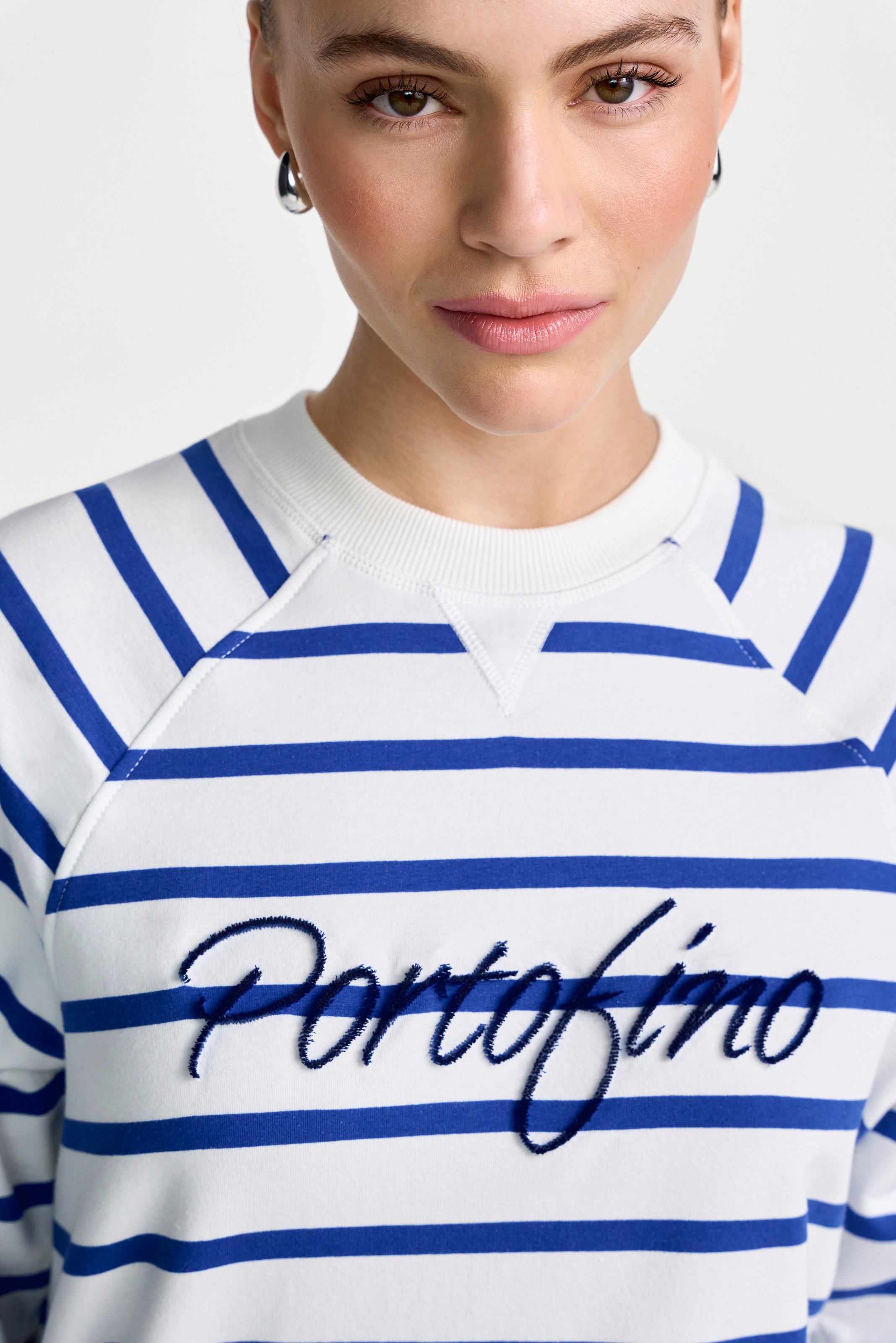 Image of RICHROYAL Sweatshirt, tolle Applikation, Raglanärmel, gewellte Kanten