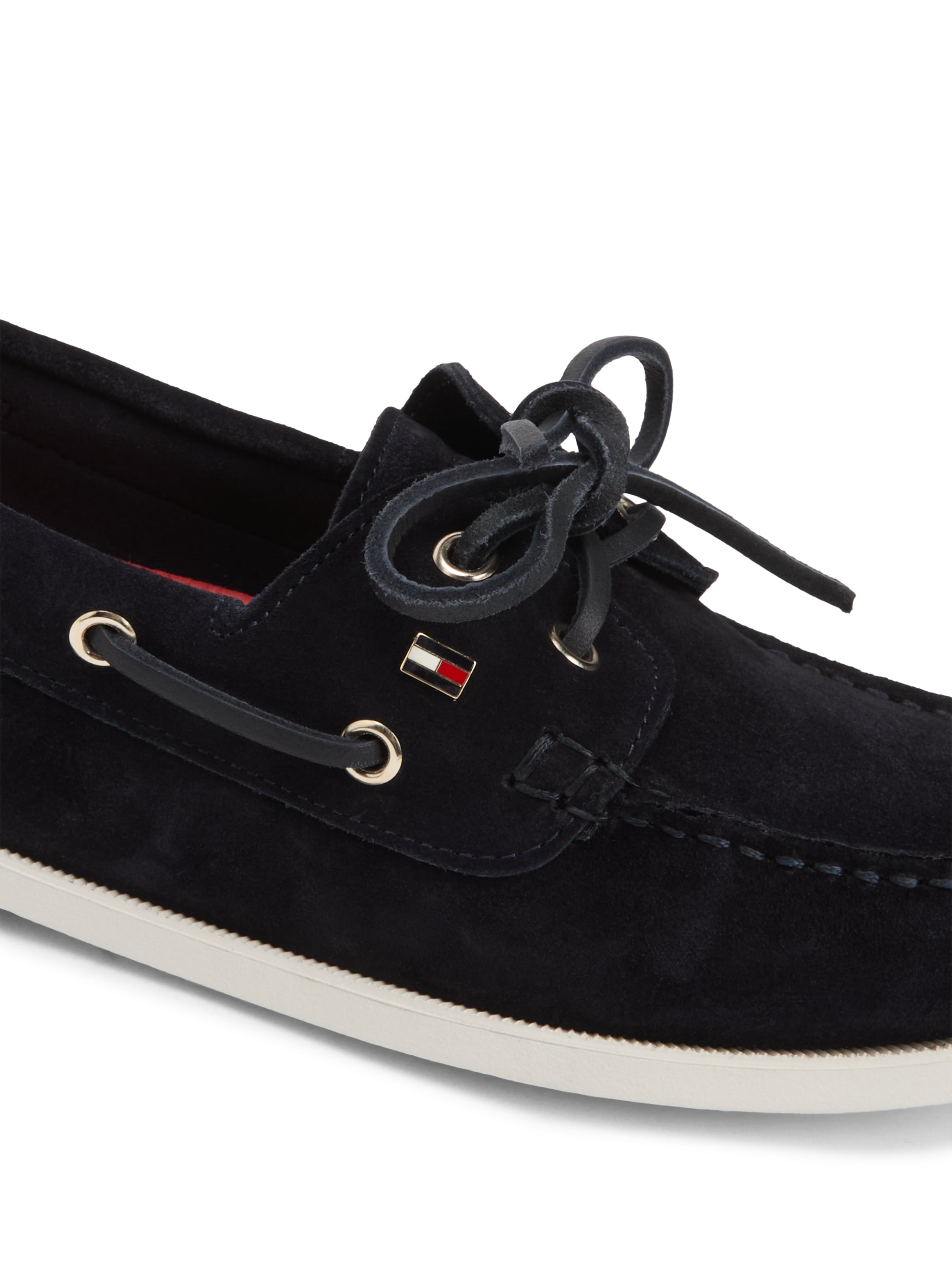 Tommy Hilfiger Bottes »HILFIGER SUEDE BOAT SHOE«  Chaussure décontractée, chaussure basse, à lacets avec œillets mode