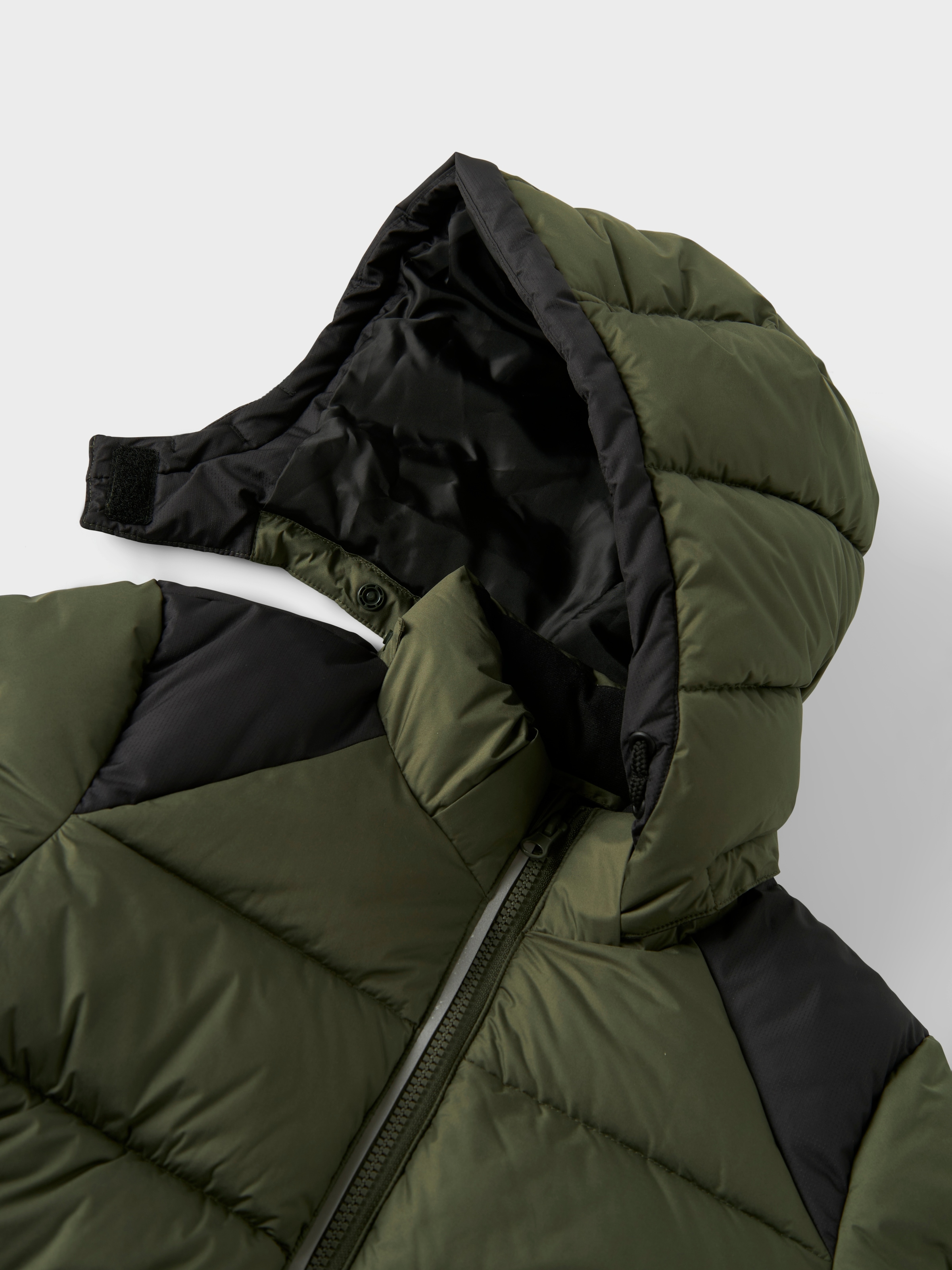 Name It Veste de ski »NKMMOTION05 SKI JACKET FO« mit Kapuze wasser- und winddicht, mit Skipasstasche