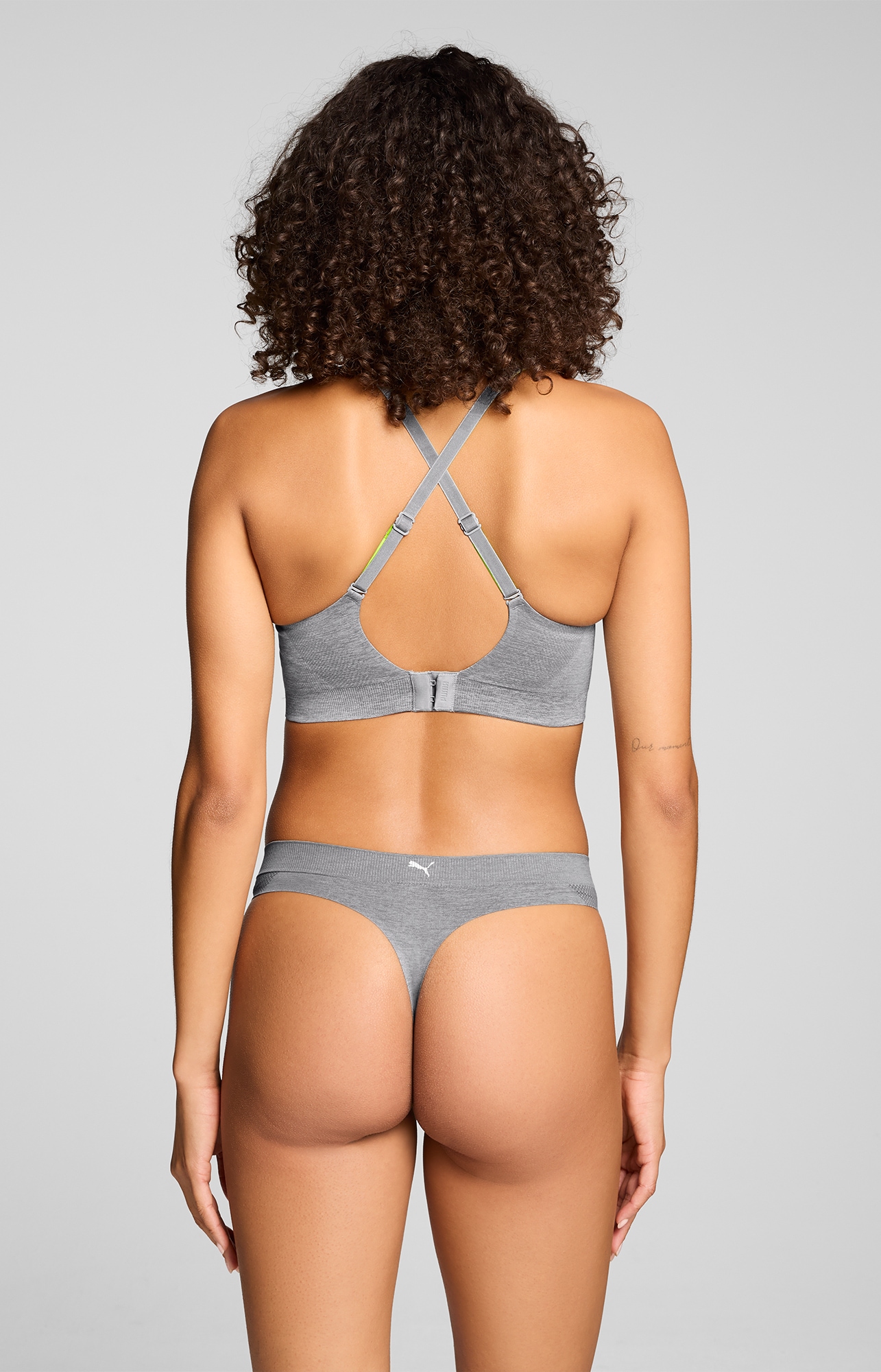 PUMA Bustier »PUMA WOMEN 3D KNIT SPORT TRIANGLE TOP« wendbare und verstellbare Träger für einen personalisierten Look