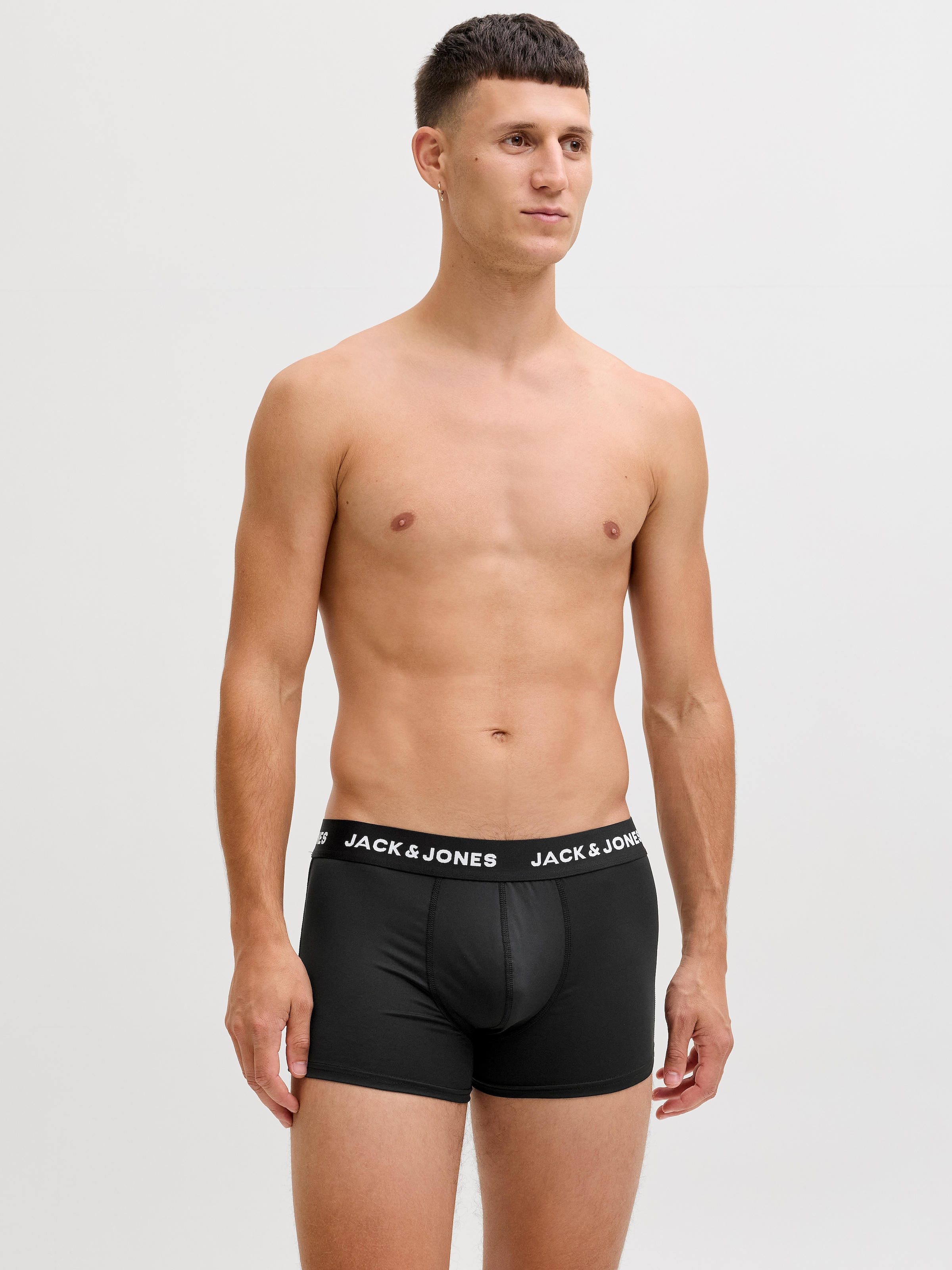 Jack & Jones Boxers »JACBASE Microfiber mit Gummibund, perfekter Passform, im 3er-Pack«, 3 cuis eng anliegend, Single Jersey, Polyester