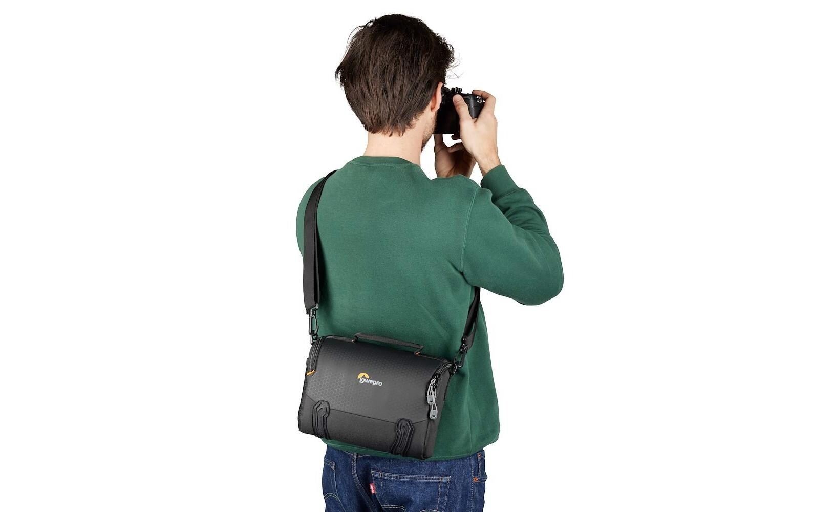 Lowepro Kameratasche »Adventura SH 140 III (GRL)«