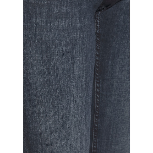 ♕ Pepe Jeans Straight-Jeans »GEN«, in schöner Qualtät mit geradem Bein und  Doppel-Knopf-Bund versandkostenfrei kaufen
