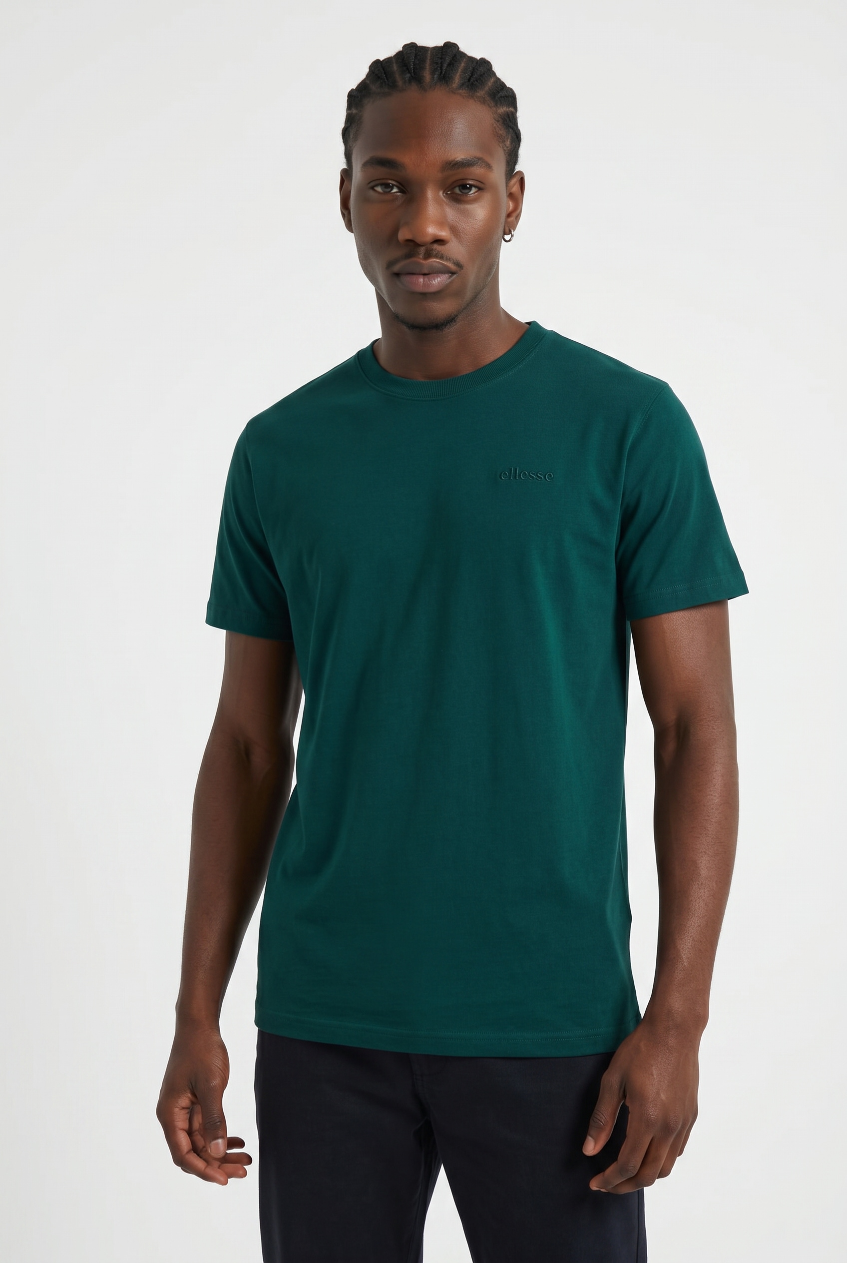 Image of Ellesse T-Shirt "ACCIANO T SHIRT" mit dichter Stickerei auf der Brust, aus Baumwolle