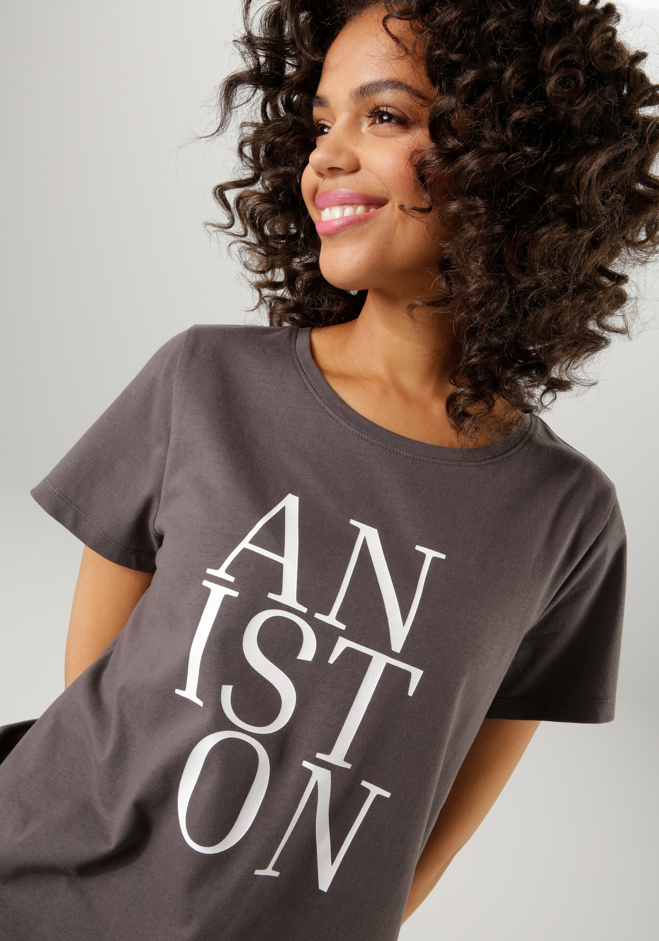 Aniston CASUAL T-Shirt, mit ANISTON-Schriftzug