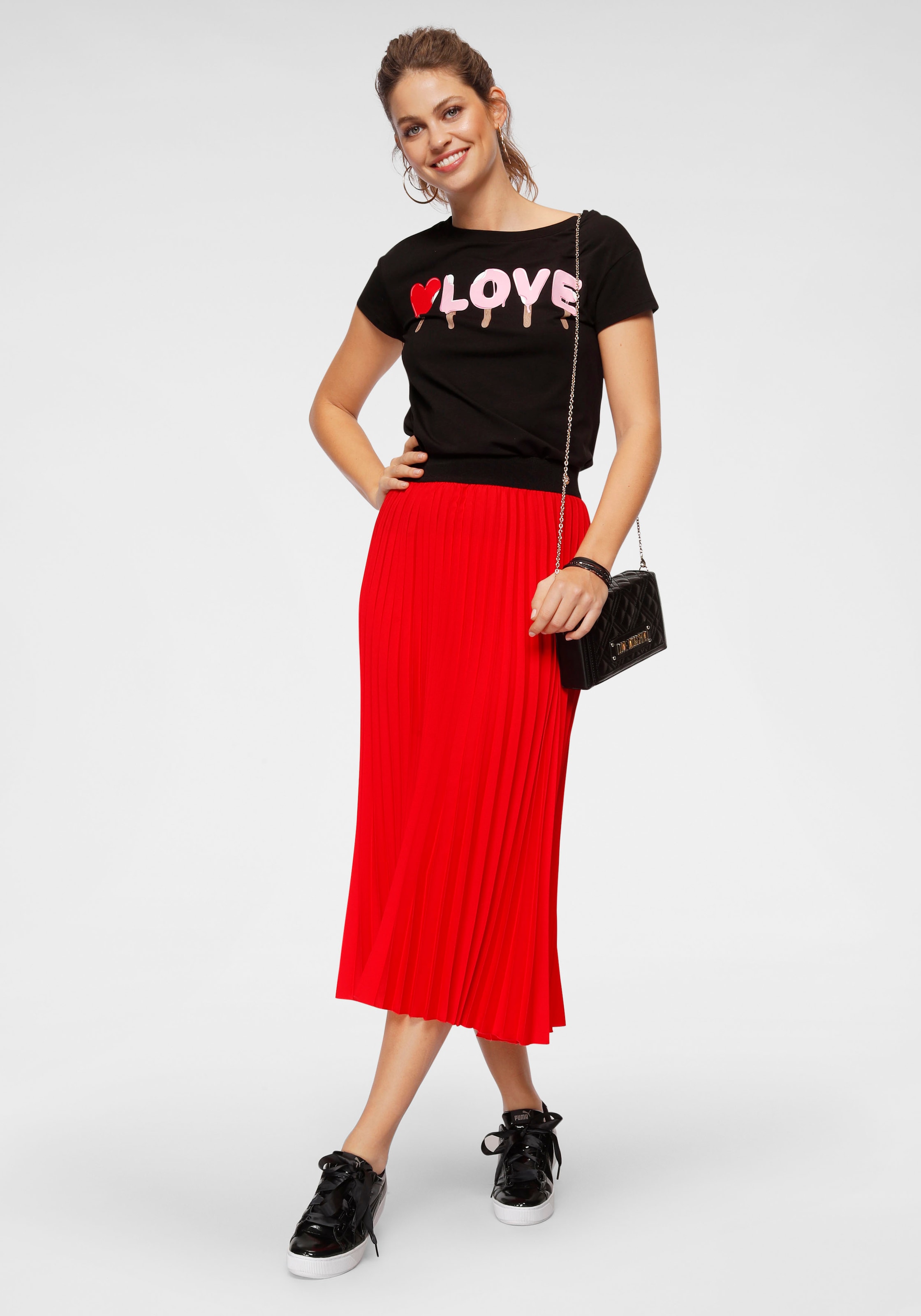 LOVE MOSCHINO Print-Shirt, mit Statement-Print und Pailletten