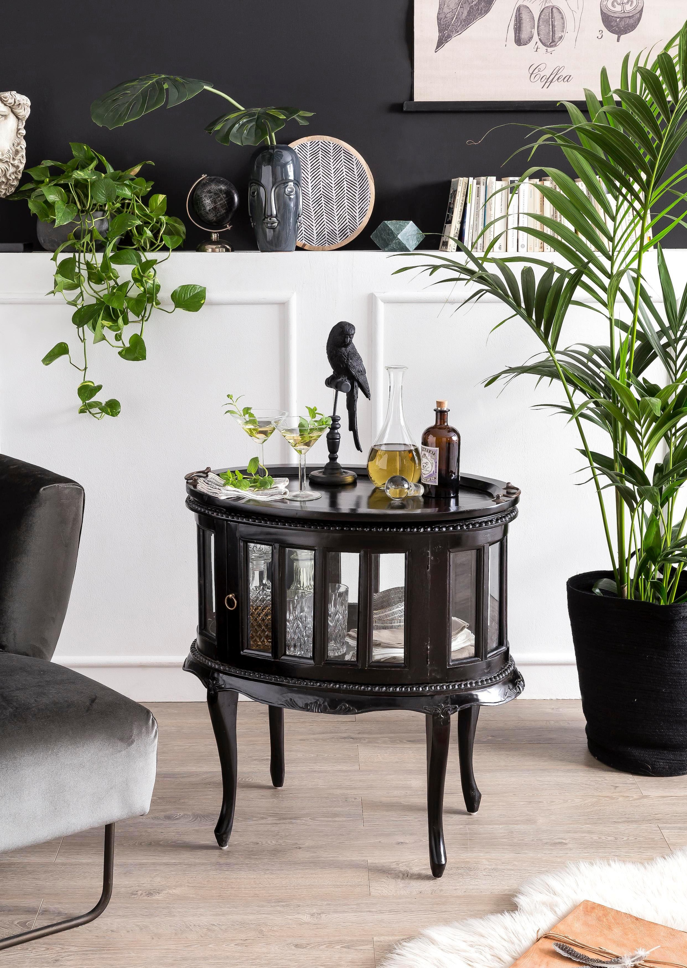 SIT Table de bar »SAMBA – Massiver Bar‑/Serviertisch aus holz im Lodge‑Stil« table de bar rustique avec compartiment en verre & détails décoratifs